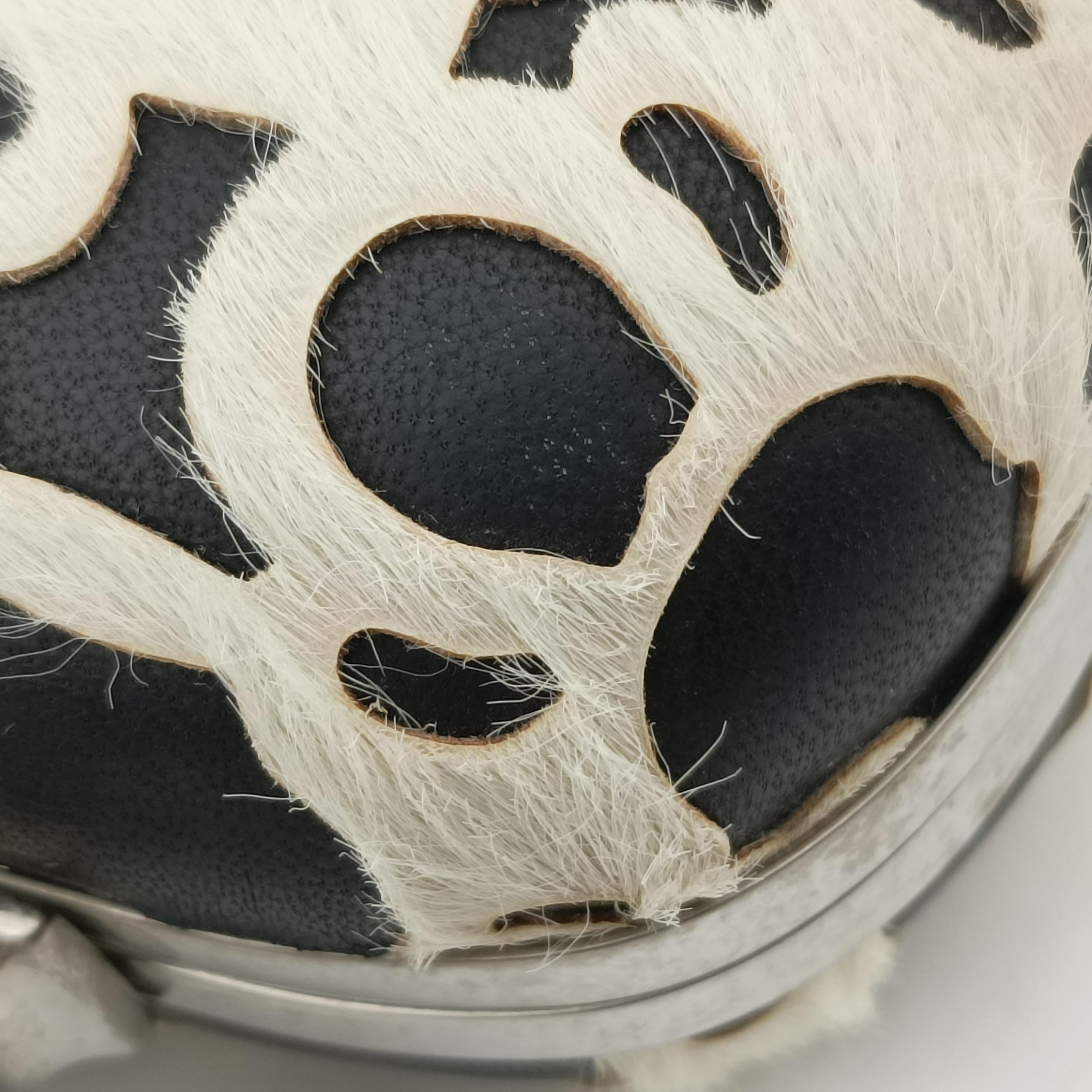 Knuckle Duster Black×white Leather×ponyhair 305048 000926ナックルダスター ブラック×ホワイト レザー×ハラコ 305048 000926