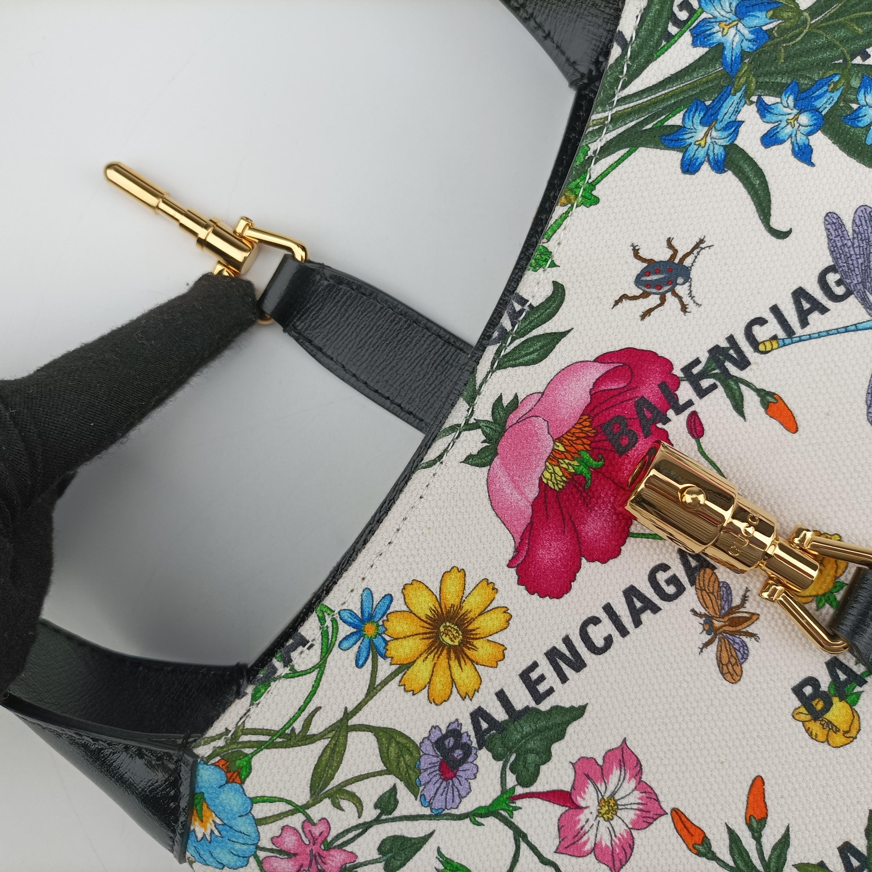 Balenciaga collaboration The Hacker Project Jackie 1961 White×Black×Multicolour canvas×leather 636706 F036306207バレンシアガ コラボ ザ ハッカー プロジェクト ジャッキー 1961 ホワイト×ブラック×マルチカラー キャンバス×レザー 636706 F036306207