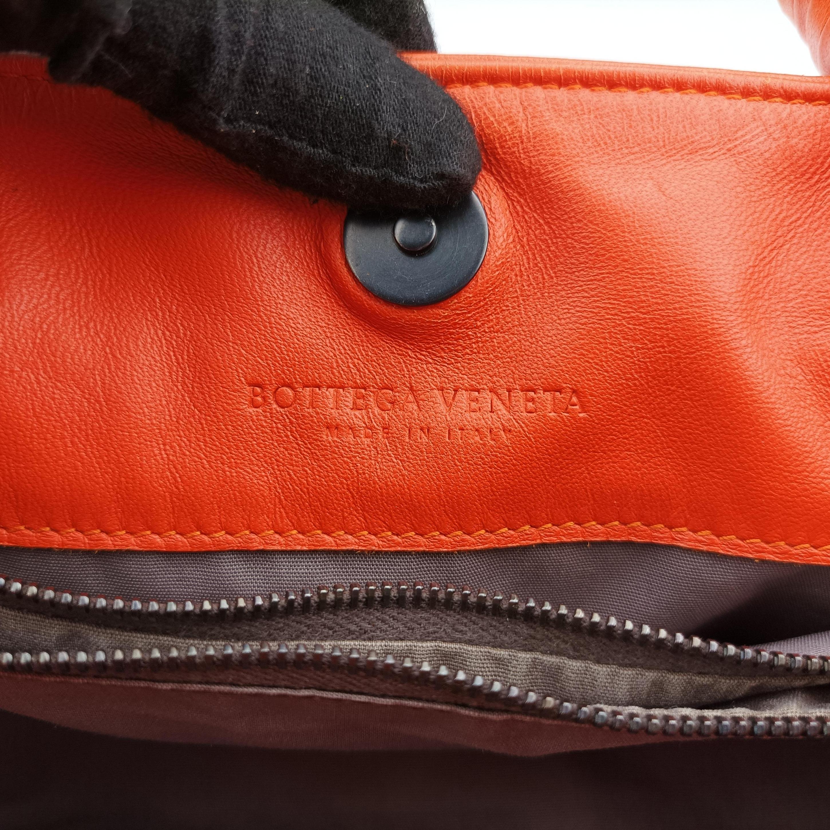 Intrecciato Orange lambskin B03143333Lイントレチャート オレンジ ラムスキン B03143333L