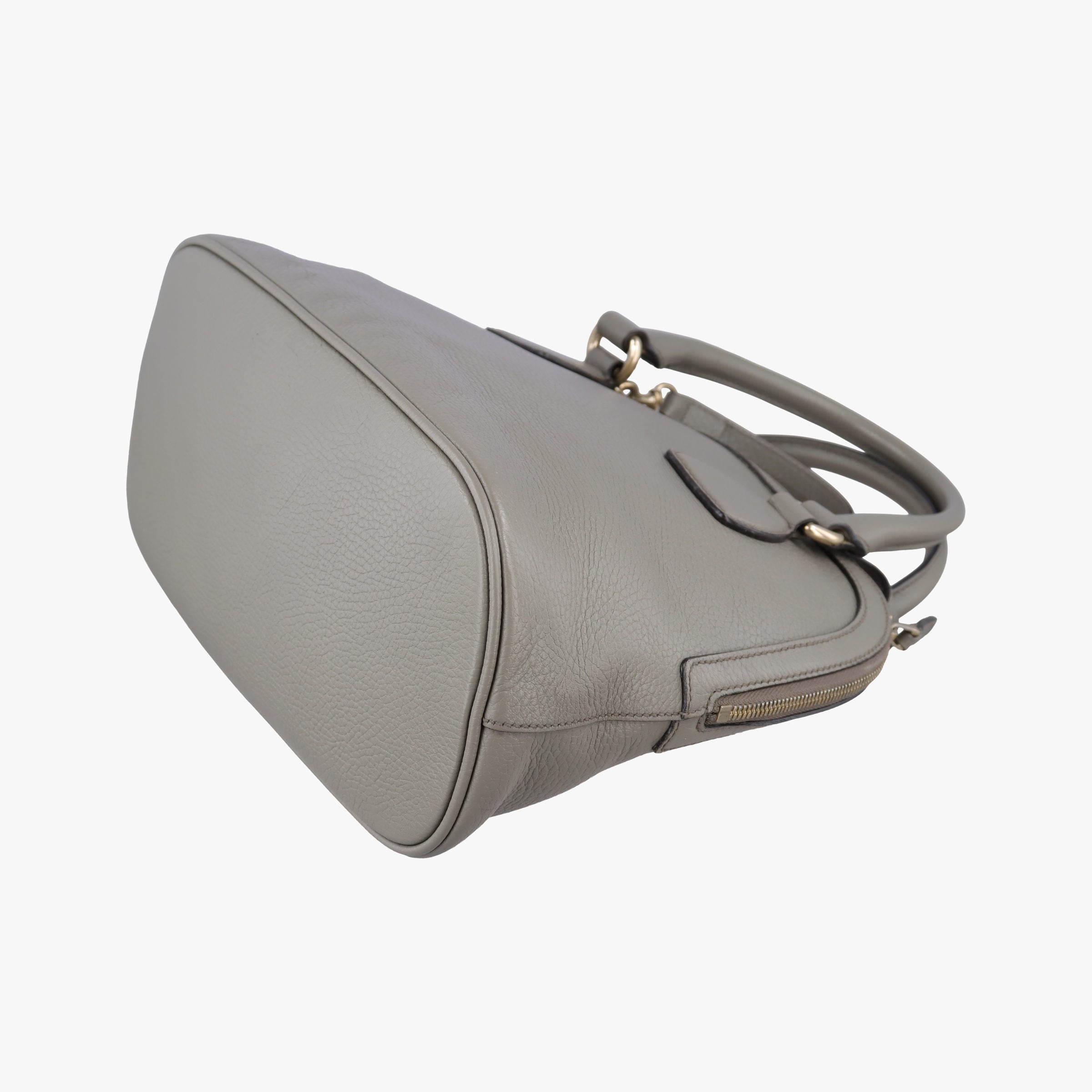 Interlocking G charm Dome Grey Leather 449662 B022469098インターロッキングG チャーム ドーム グレー レザー 449662 B022469098