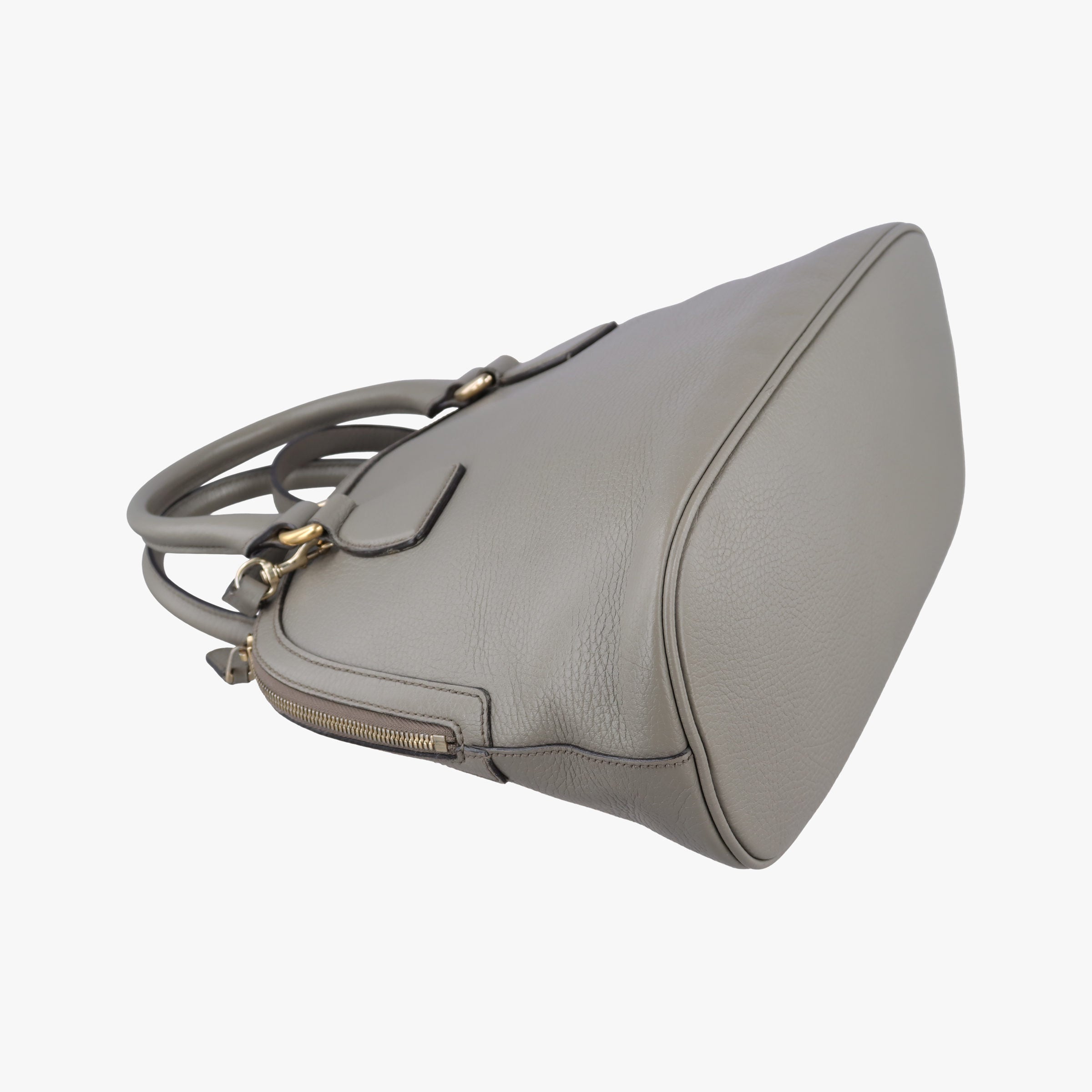 Interlocking G charm Dome Grey Leather 449662 B022469098インターロッキングG チャーム ドーム グレー レザー 449662 B022469098