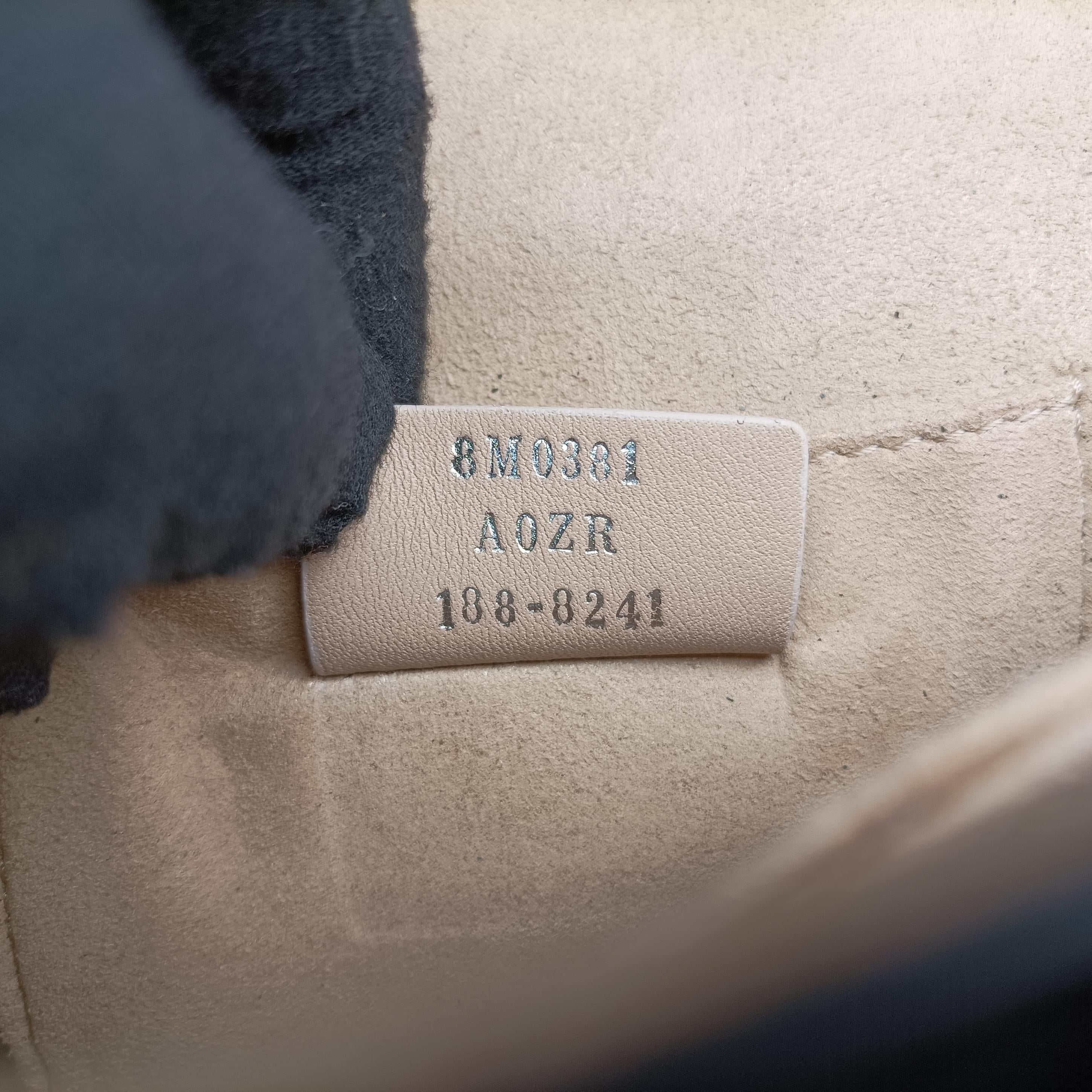 studded Kan I Black Leather 8M0381 8M0381 A0ZR 188-8241スタッズ キャナイ ブラック レザー 8M0381 8M0381 A0ZR 188-8241