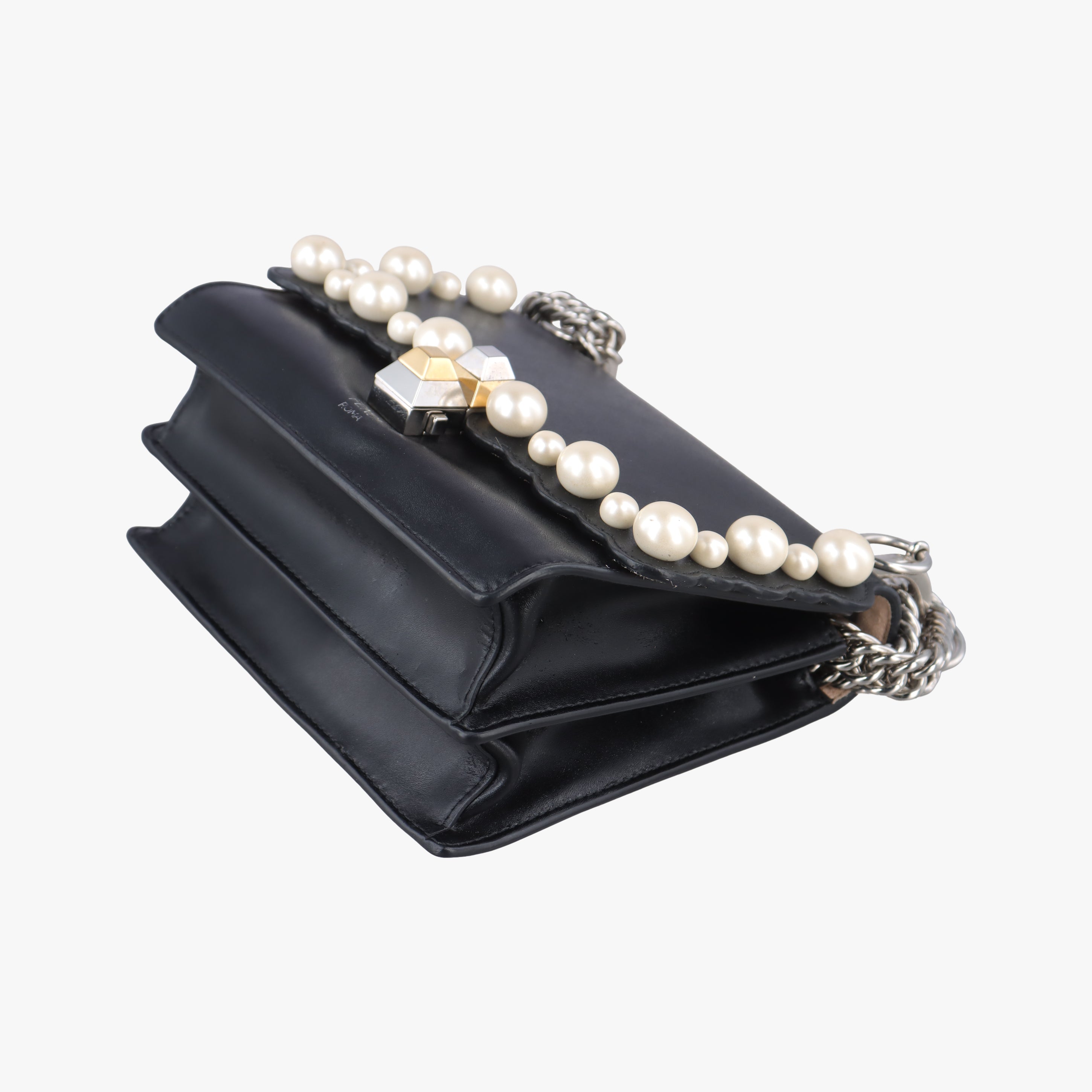 studded Kan I Black Leather 8M0381 8M0381 A0ZR 188-8241スタッズ キャナイ ブラック レザー 8M0381 8M0381 A0ZR 188-8241