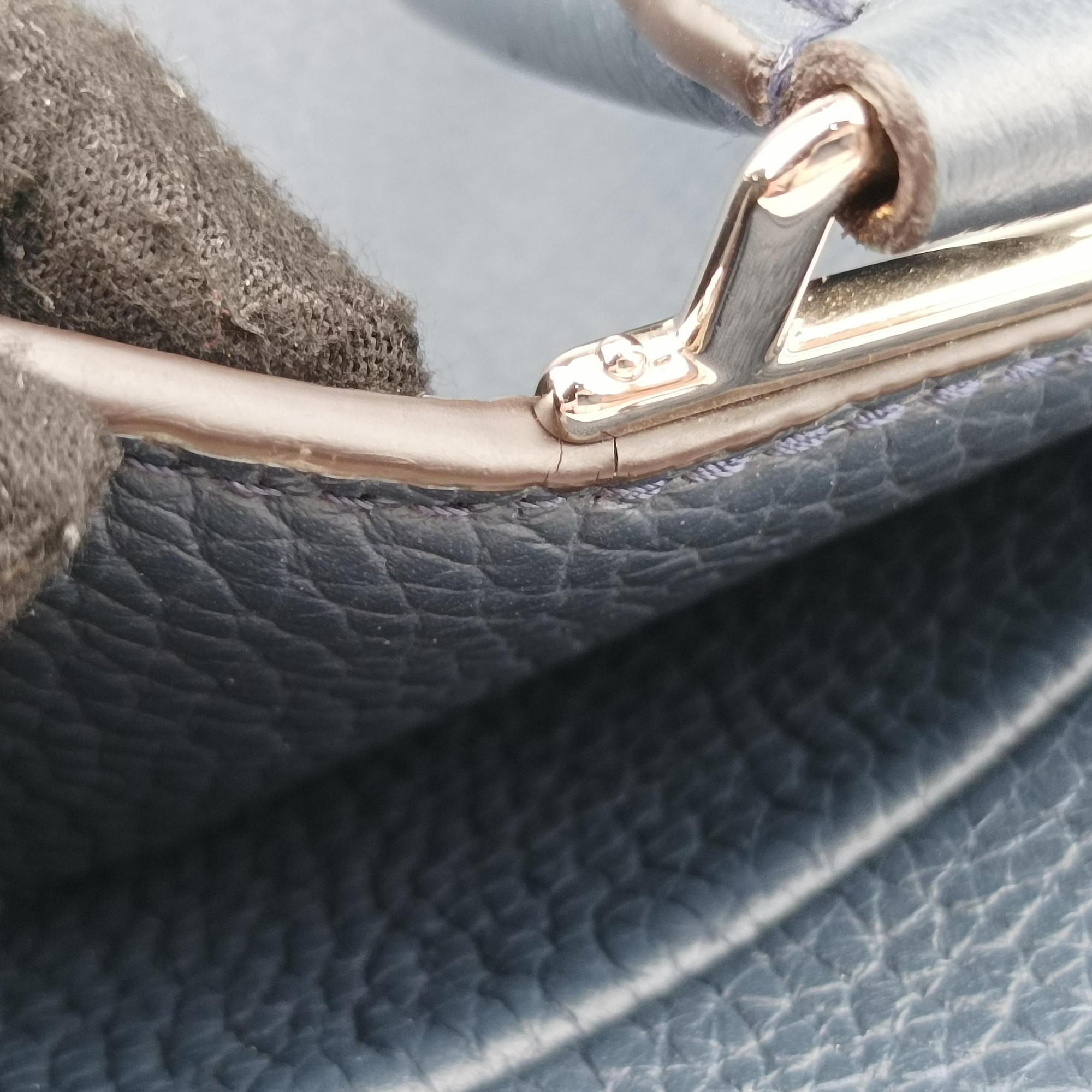 Armand Briefcase MM NAVY Taurillon leather M54380 IC Chipアルマンド ブリーフケース MM ネイビー トリヨンレザー M54380 ICチップ