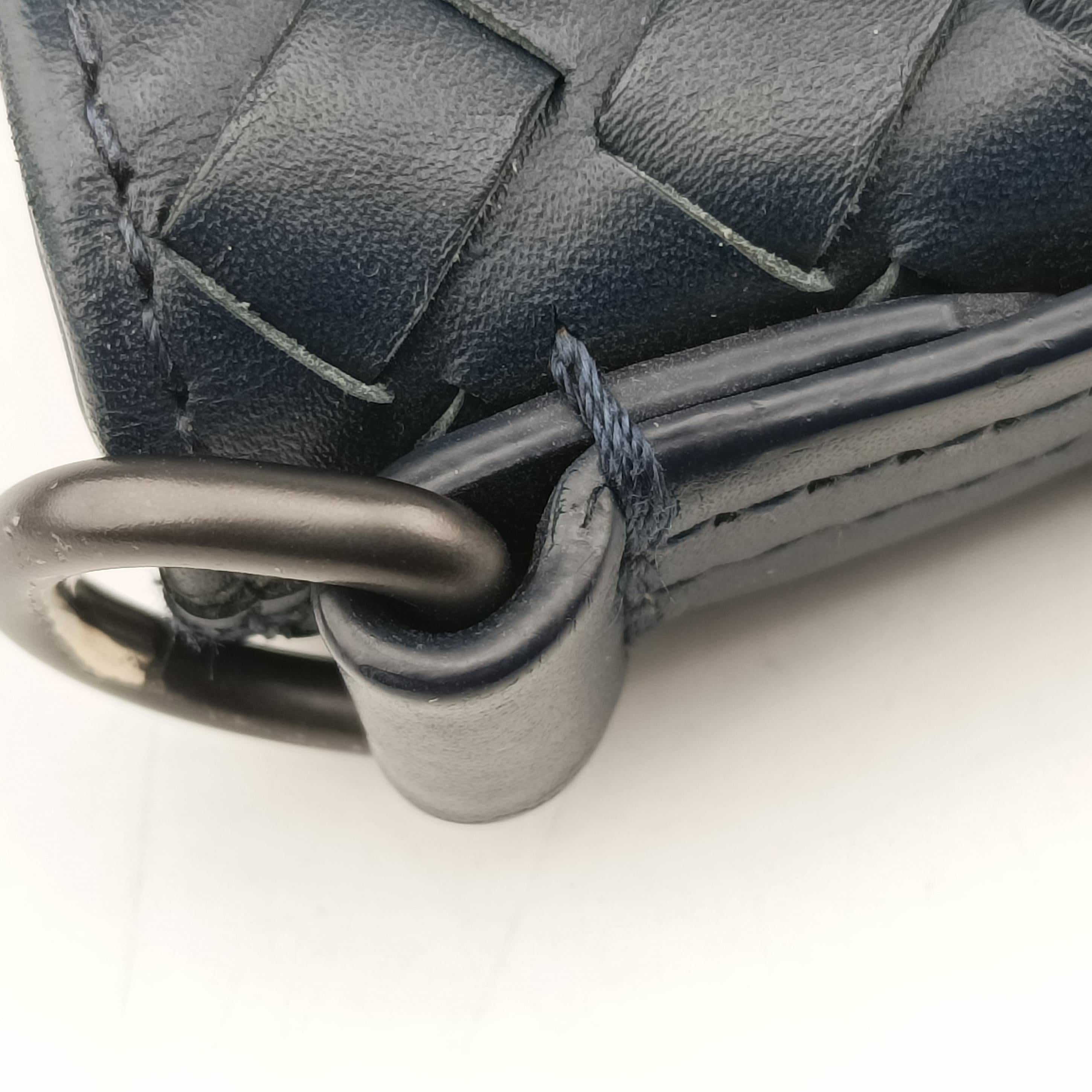 Intrecciato Navy lambskin B06575225Kイントレチャート ネイビー ラムスキン B06575225K