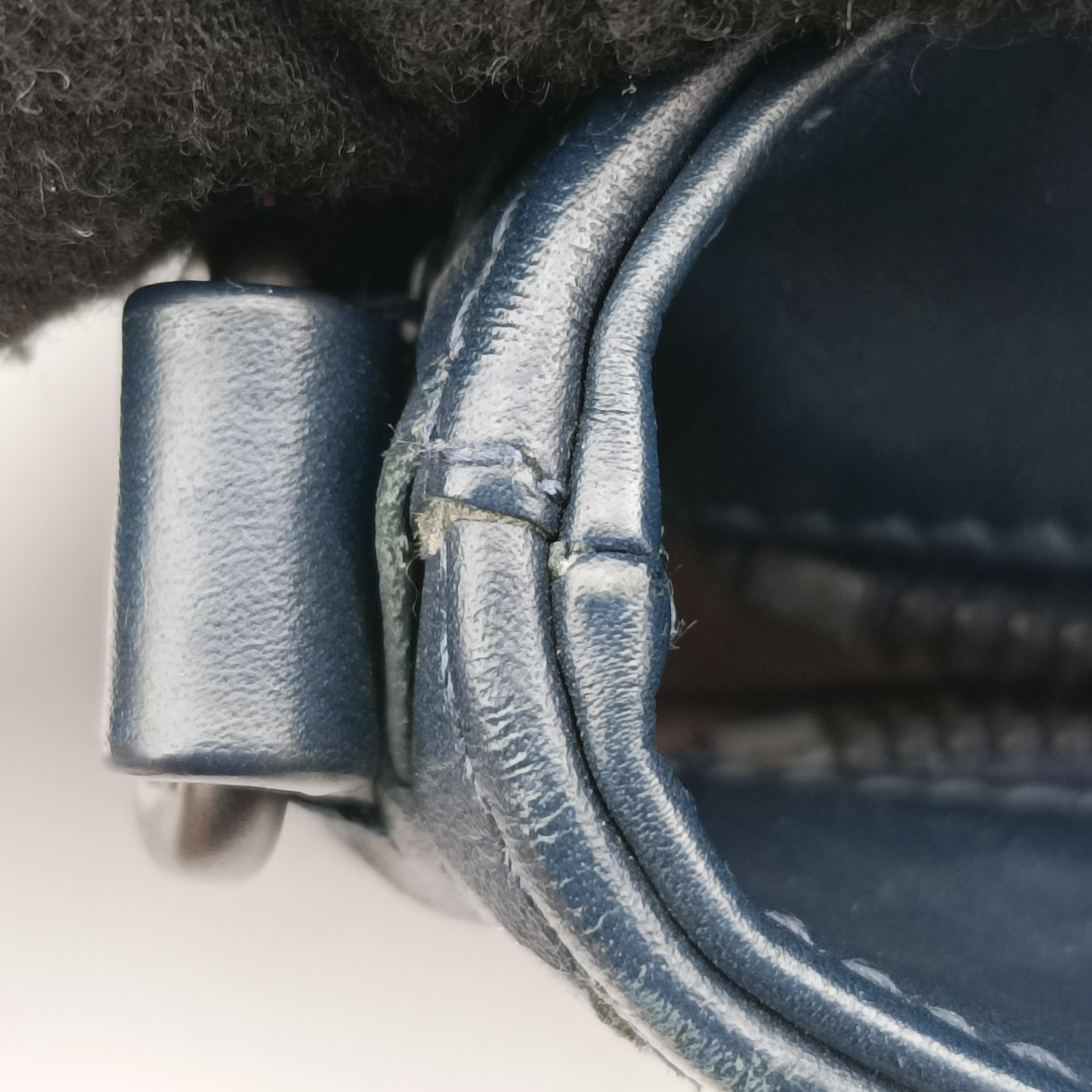 Intrecciato Navy lambskin B06575225Kイントレチャート ネイビー ラムスキン B06575225K