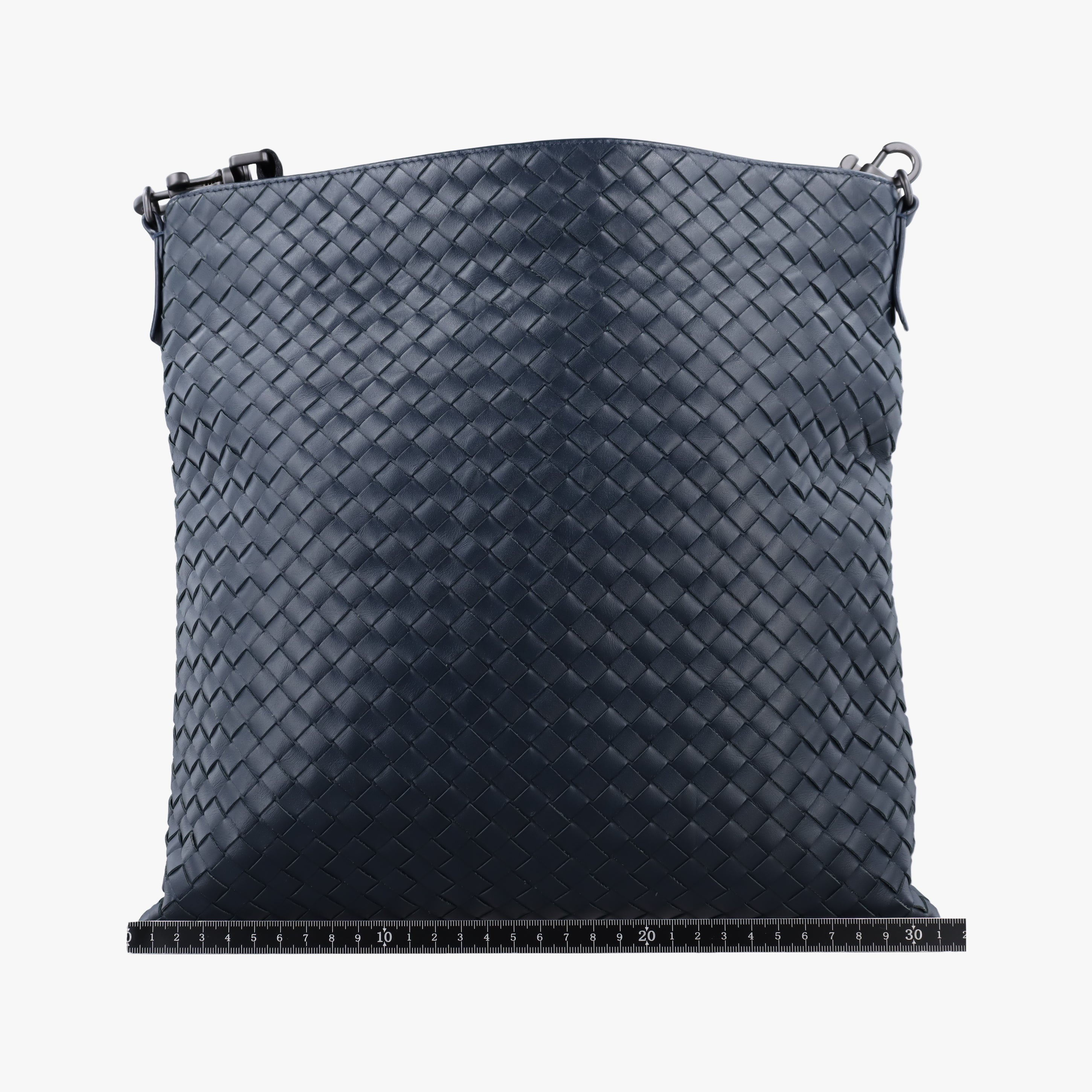 Intrecciato Navy lambskin B06575225Kイントレチャート ネイビー ラムスキン B06575225K