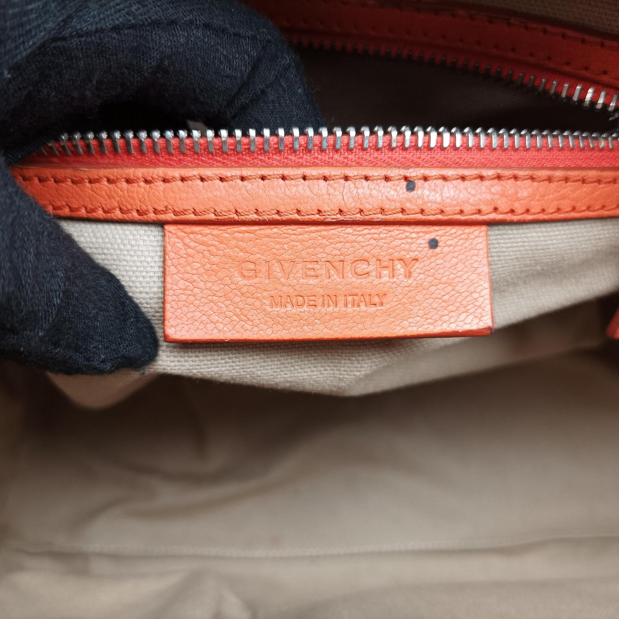 Antigona Orange Leather ZED0145アンティゴナ オレンジ レザー ZED0145
