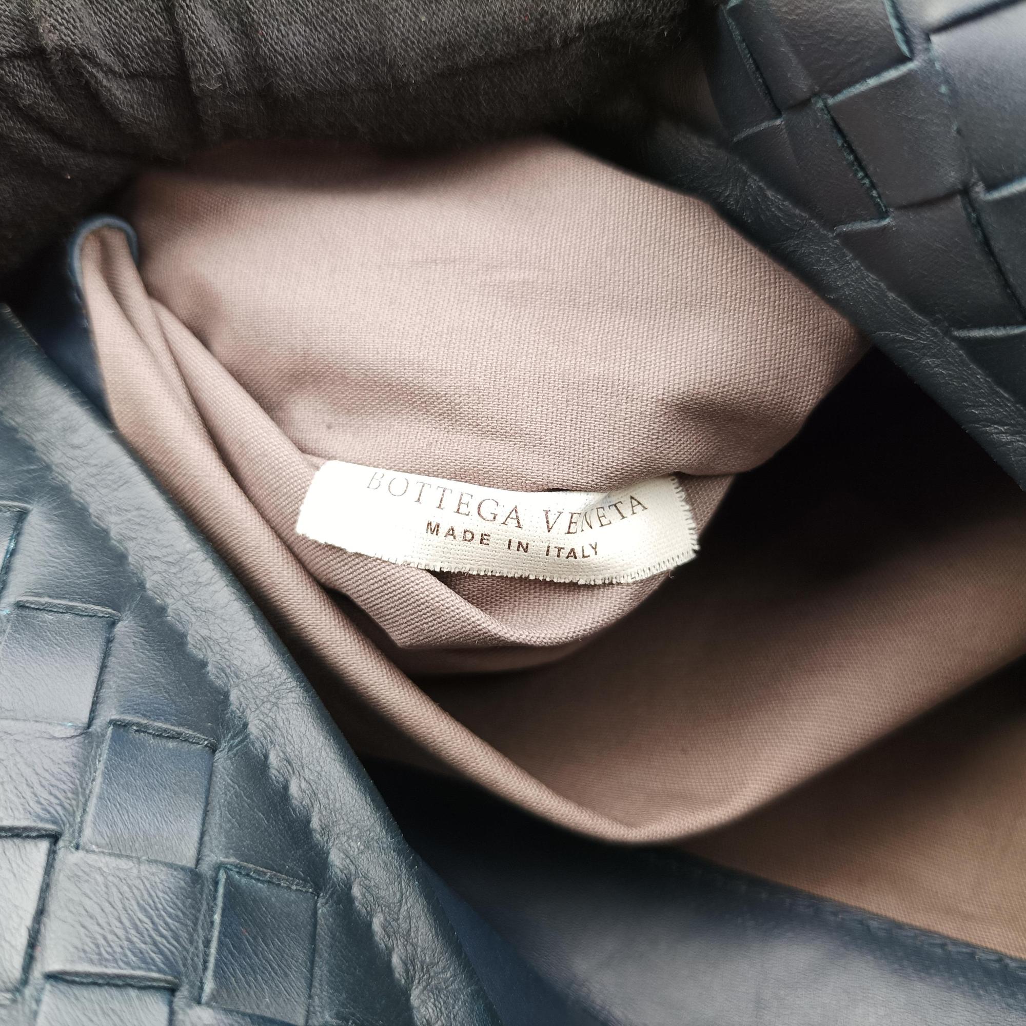 Intrecciato Navy lambskin B01351879Mイントレチャート ネイビー ラムスキン B01351879M