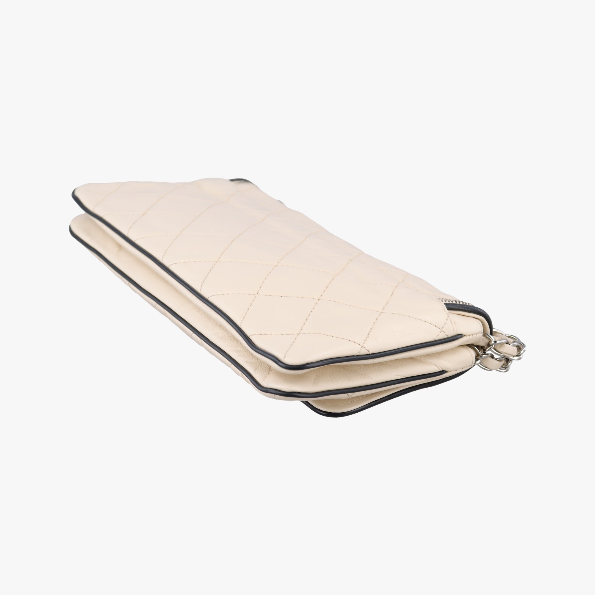 East West White lambskin A37691 12109225イーストウエスト ホワイト ラムスキン A37691 12109225