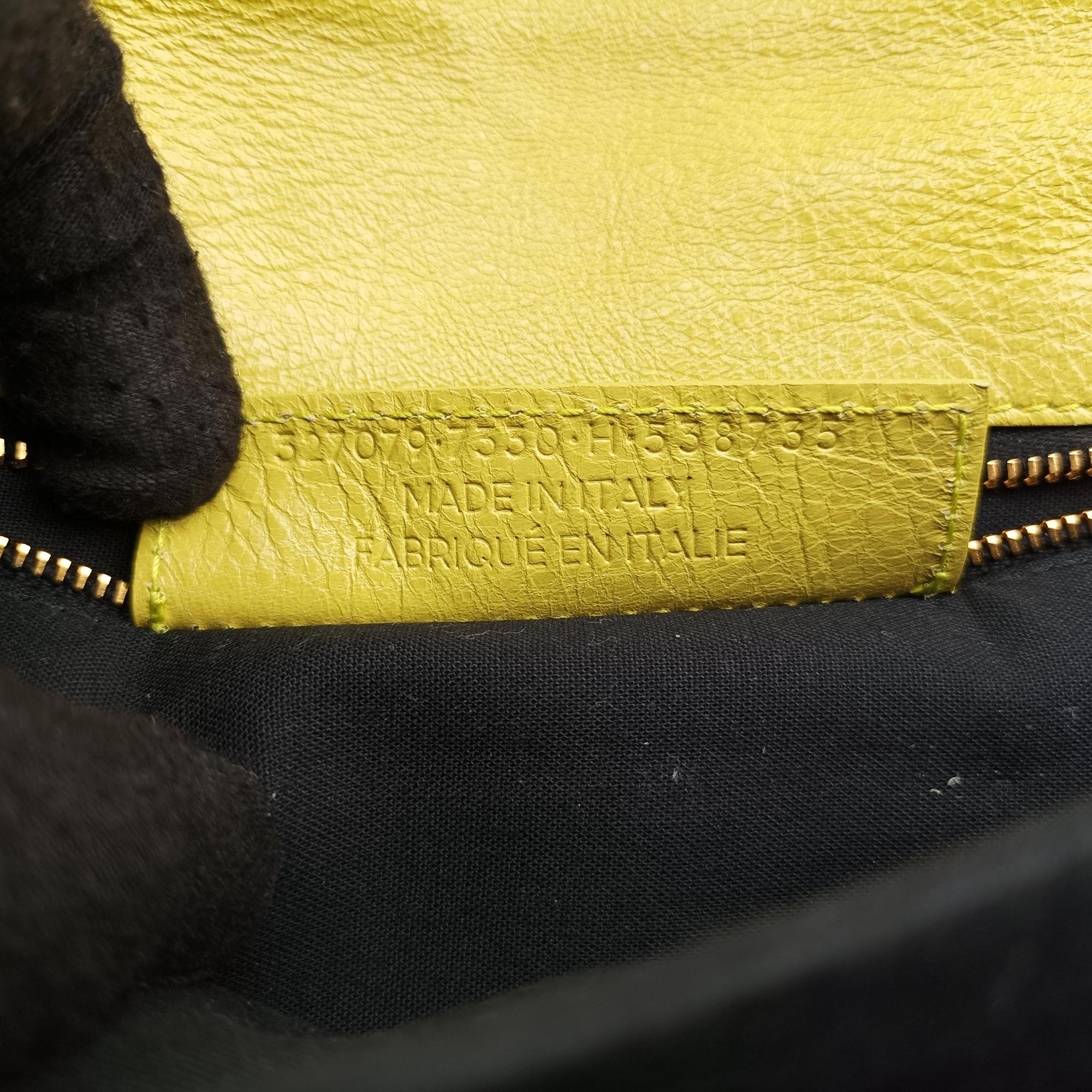 Envelop Yellow lambskin 327079.7330.H.538735エンベロップ イエロー ラムスキン 327079.7330.H.538735