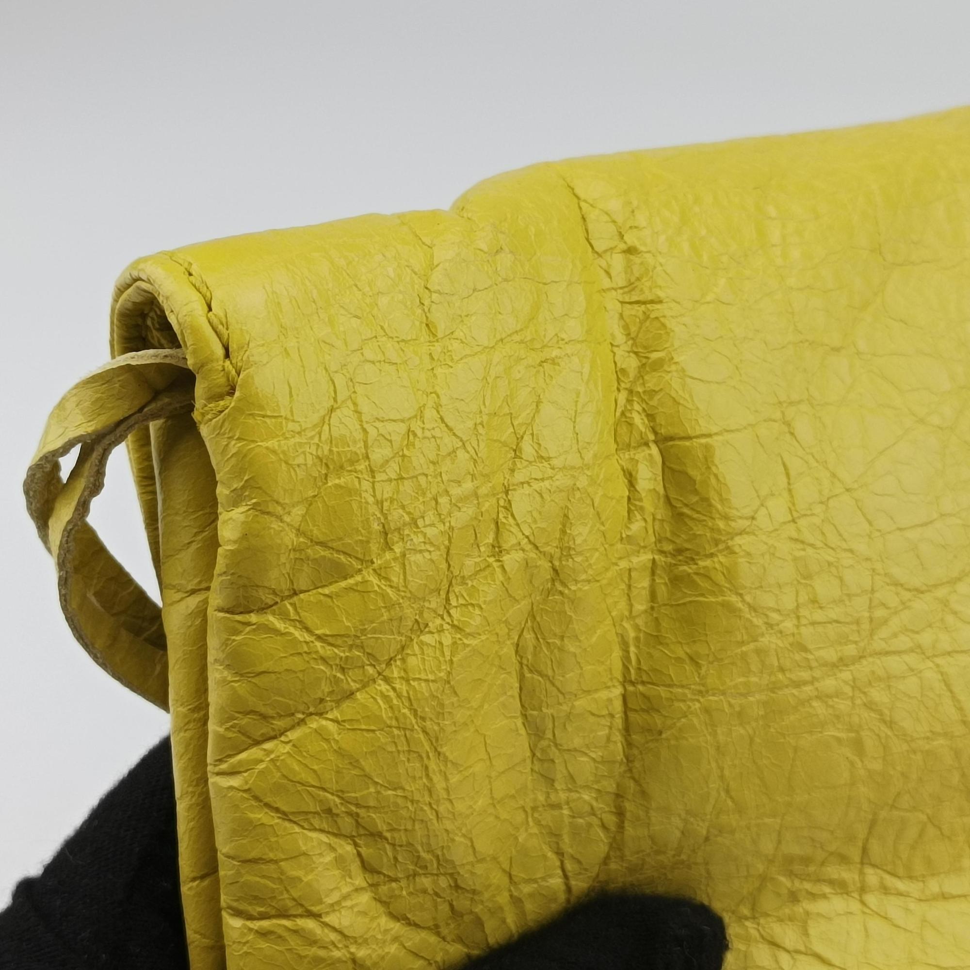Envelop Yellow lambskin 327079.7330.H.538735エンベロップ イエロー ラムスキン 327079.7330.H.538735