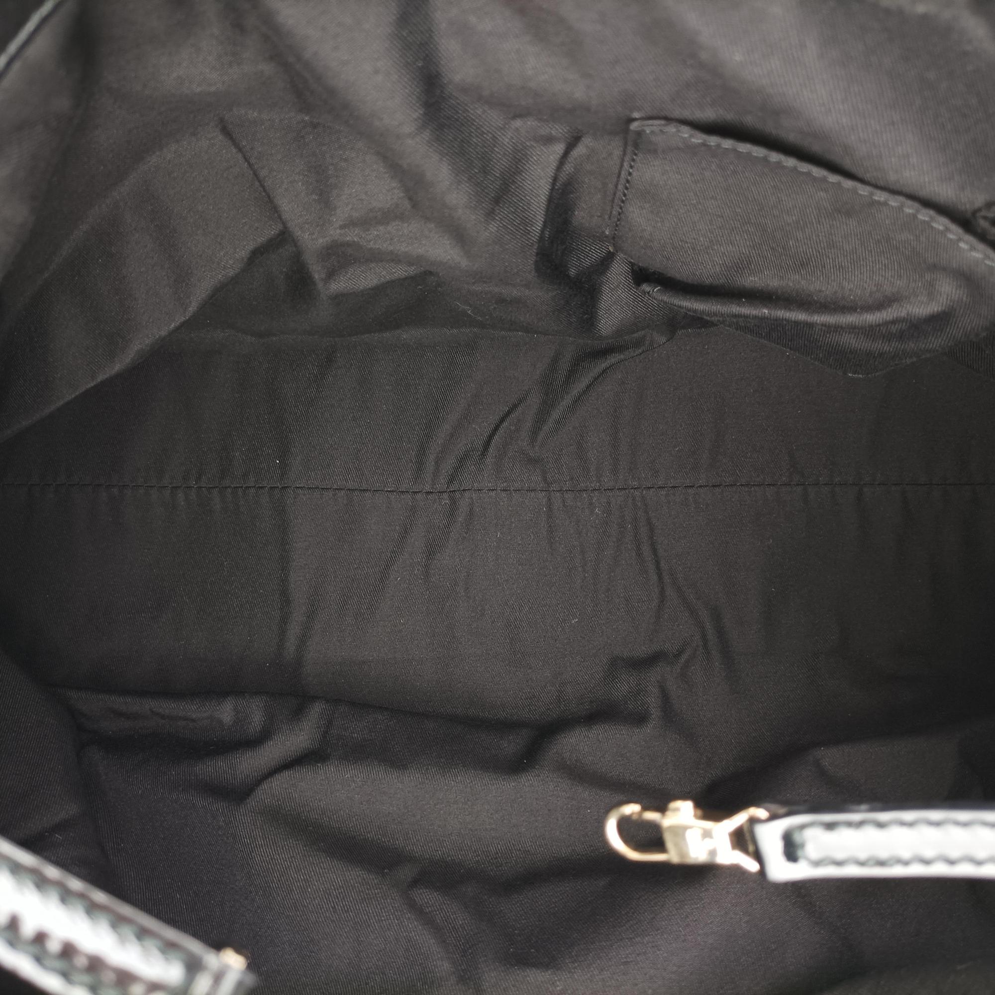 Abbey D-Ring Black enamel D2108259アビー Dリング ブラック エナメル D2108259