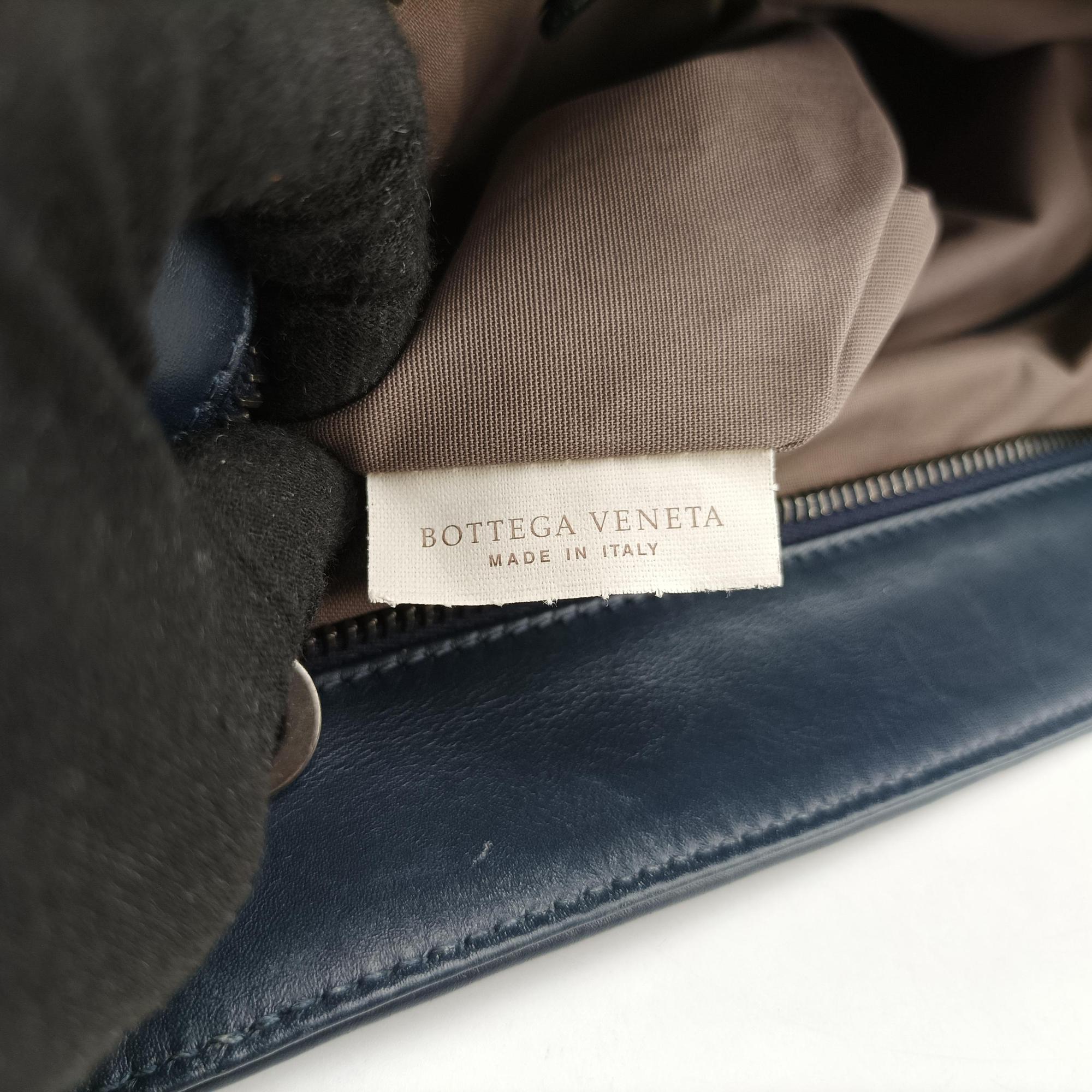 Intrecciato Navy lambskin B03555600Uイントレチャート ネイビー ラムスキン B03555600U