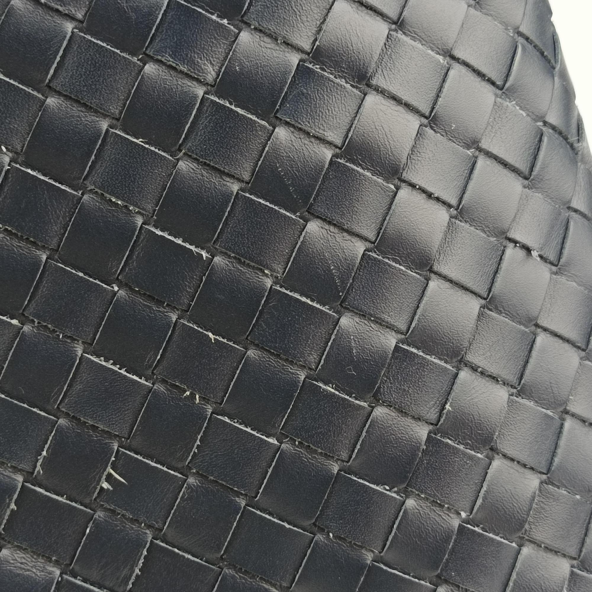 Intrecciato Navy lambskin B03555600Uイントレチャート ネイビー ラムスキン B03555600U