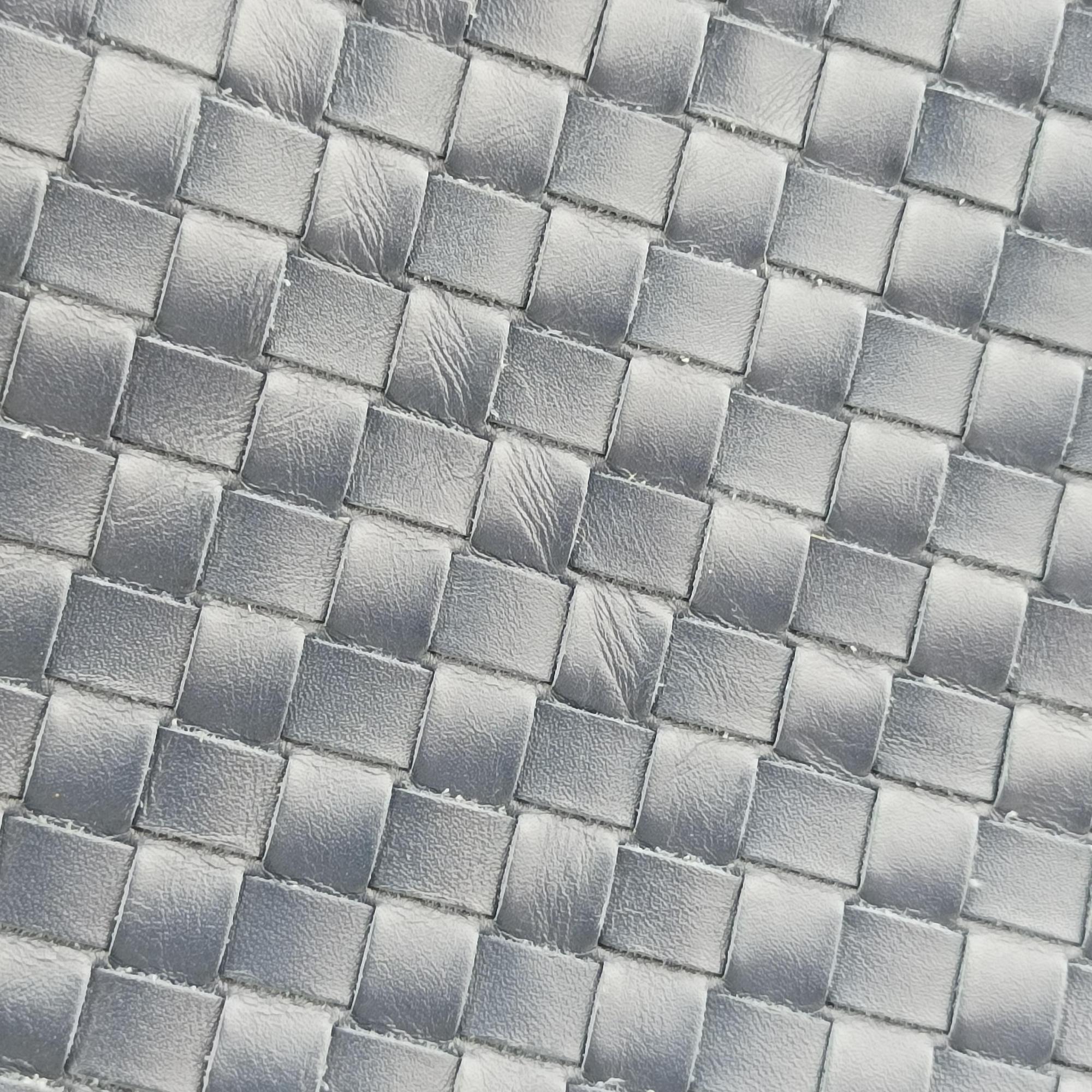 Intrecciato Navy lambskin B03555600Uイントレチャート ネイビー ラムスキン B03555600U