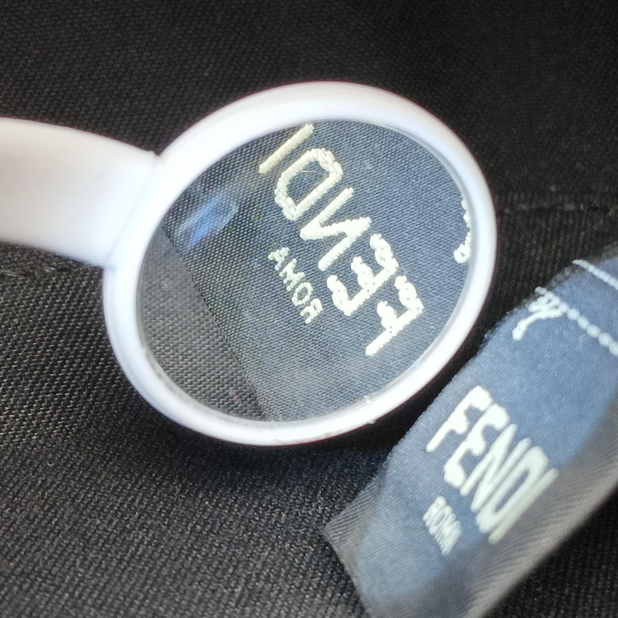 Camera case Red x Black Leather 7M0286 7M0286 A9ZX 208-0397カメラケース レッド×ブラック レザー 7M0286 7M0286 A9ZX 208-0397