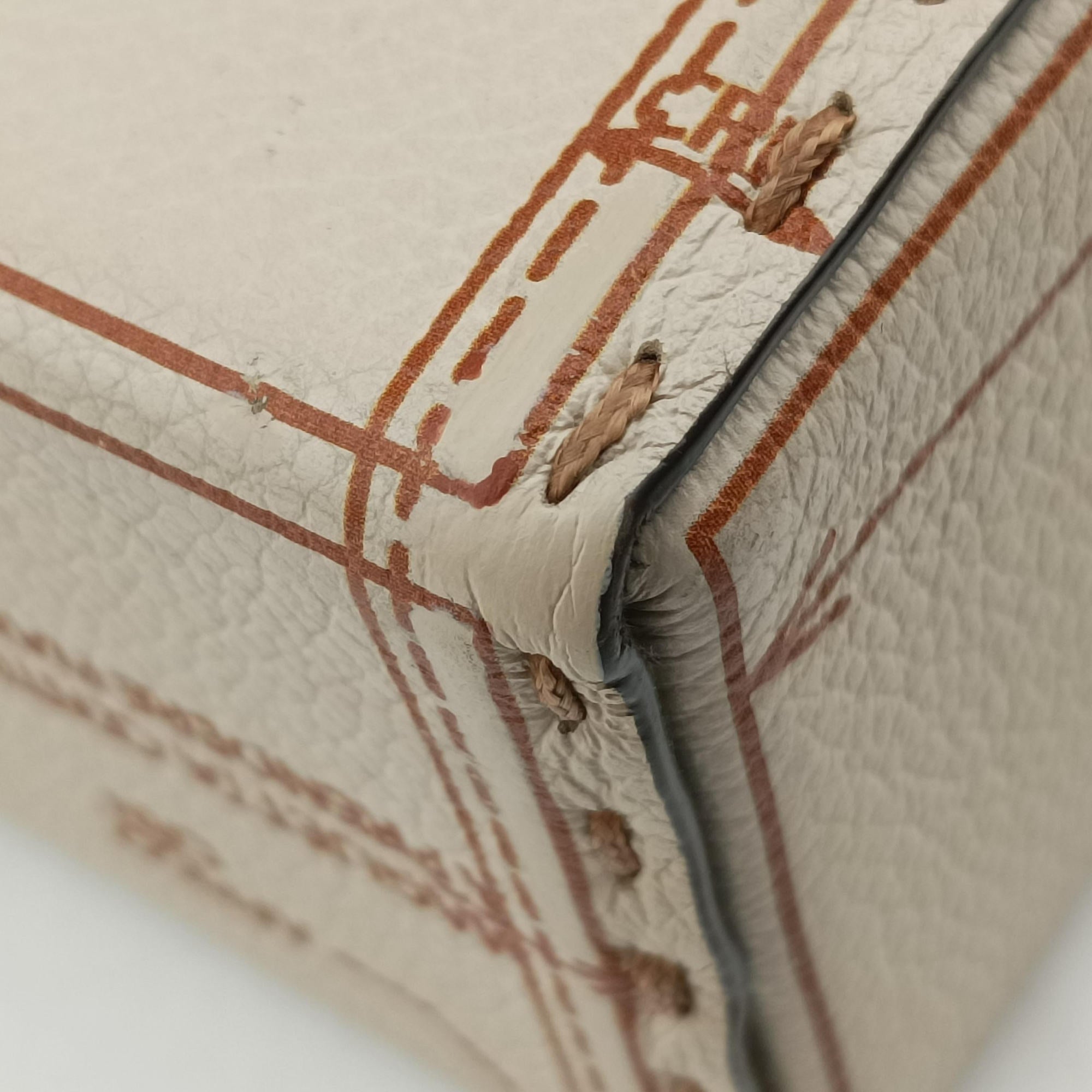 Soft Trunk Beige Leather 7VA565 7VA565-ARAV-248-10429ソフトトランク ベージュ レザー 7VA565 7VA565-ARAV-248-10429