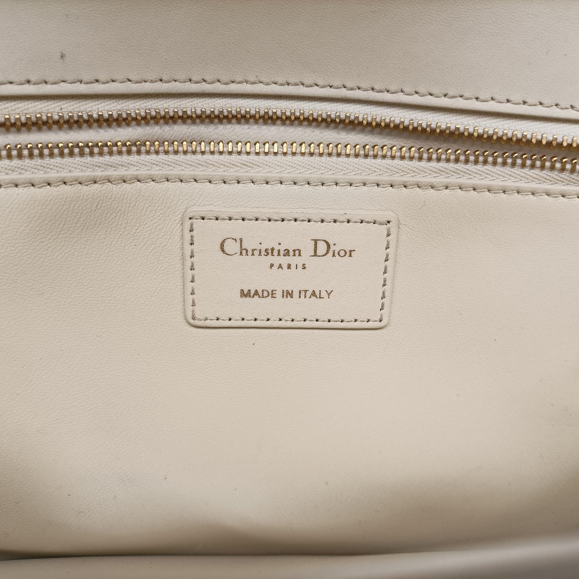 30 Montaigne White leather 29-MA-110930モンテーニュ ホワイト レザー 29-MA-1109