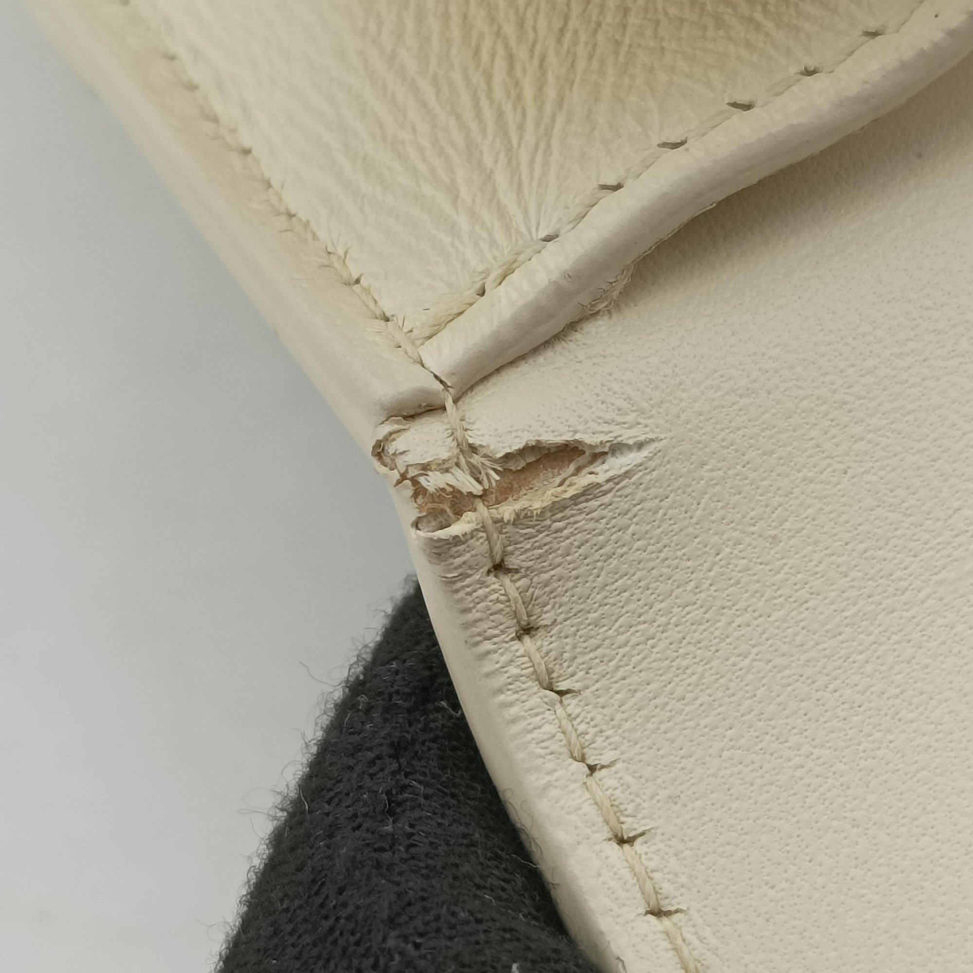 30 Montaigne White leather 29-MA-110930モンテーニュ ホワイト レザー 29-MA-1109
