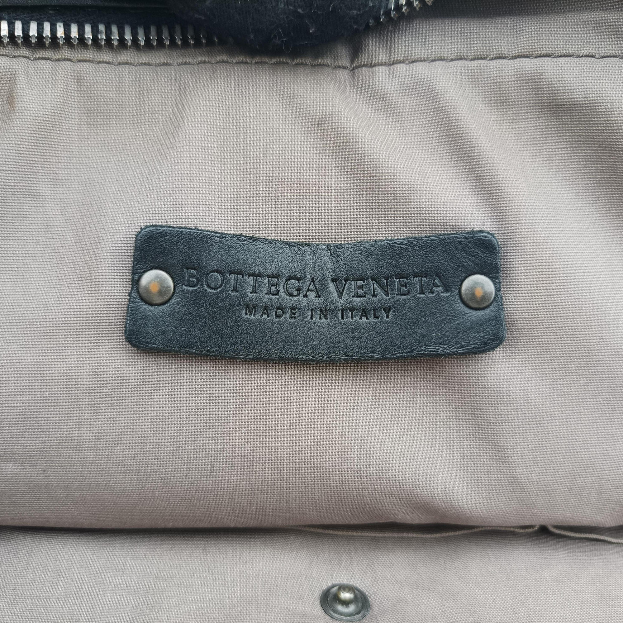 Intrecciato Black lambskin B06808532Bイントレチャート ブラック ラムスキン B06808532B