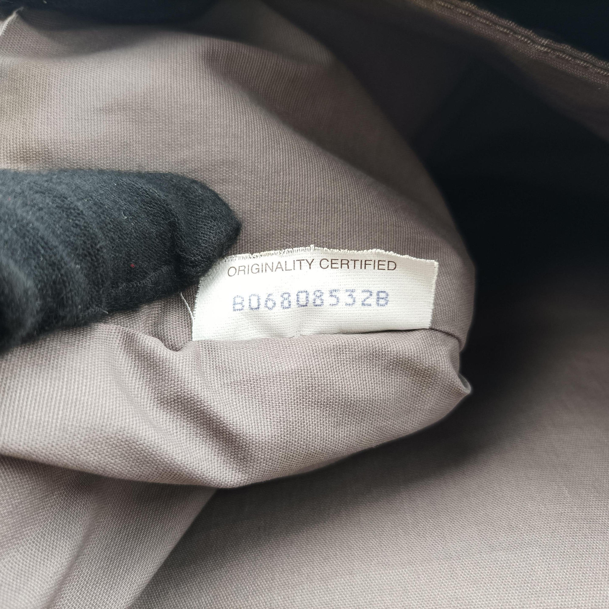 Intrecciato Black lambskin B06808532Bイントレチャート ブラック ラムスキン B06808532B