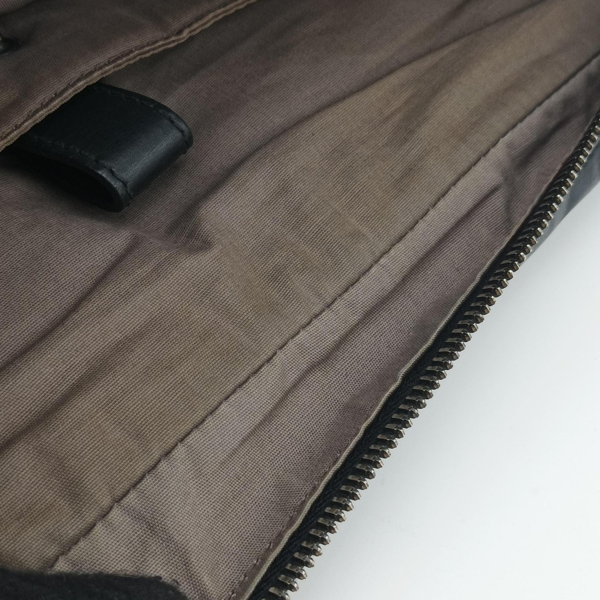 Intrecciato Black lambskin B06808532Bイントレチャート ブラック ラムスキン B06808532B