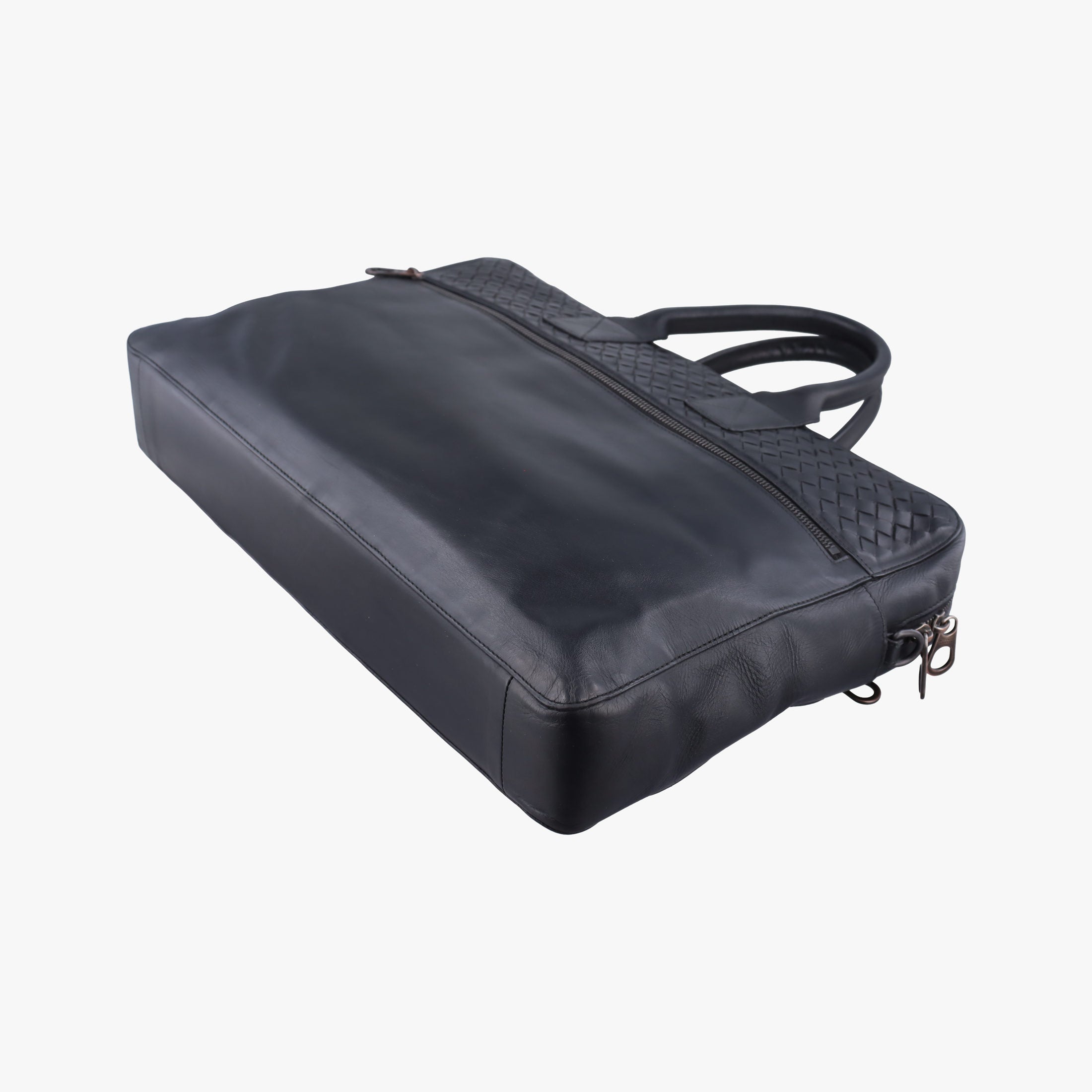 Intrecciato Black lambskin B06808532Bイントレチャート ブラック ラムスキン B06808532B