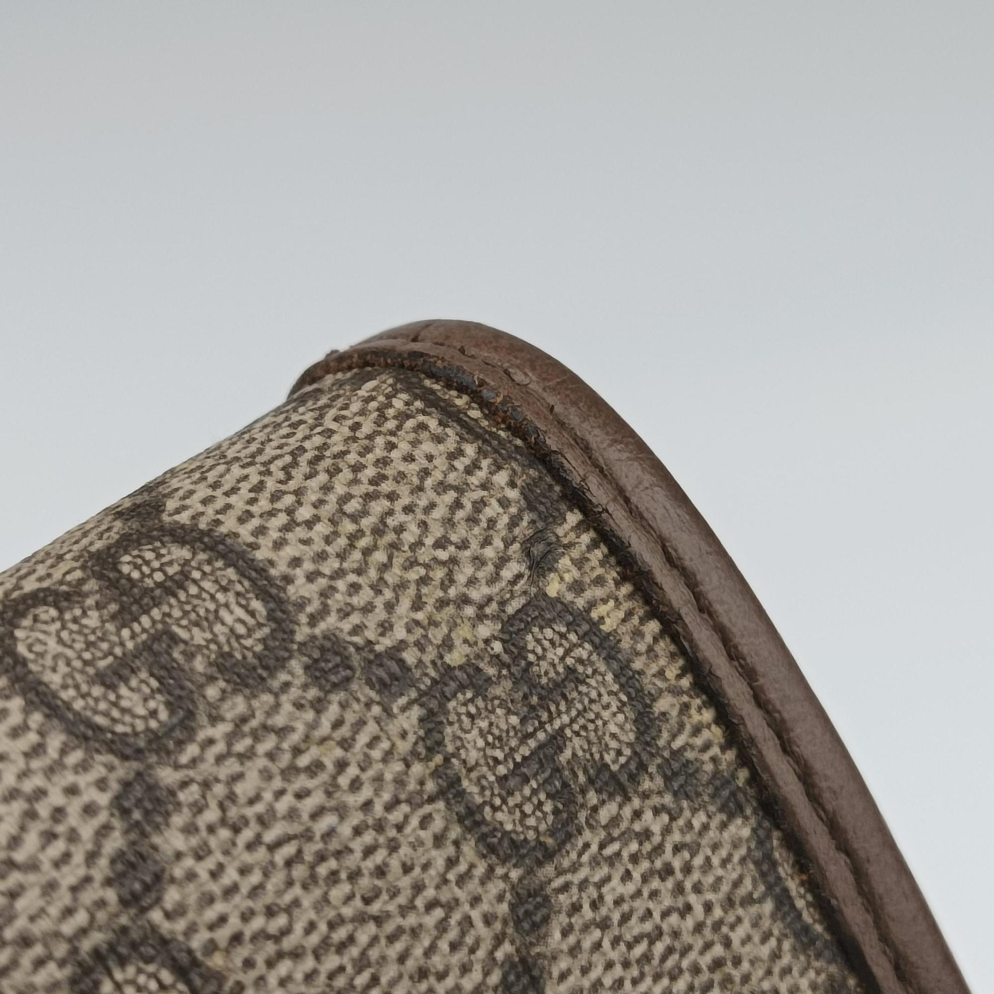 NEO VINTAGE GG Supreme beige×Brown PVC coated canvas×Leather 493930 H027225080ネオ ヴィンテージ GGスプリーム ベージュ×ブラウン PVCコーティングキャンバス×レザー 493930 H027225080