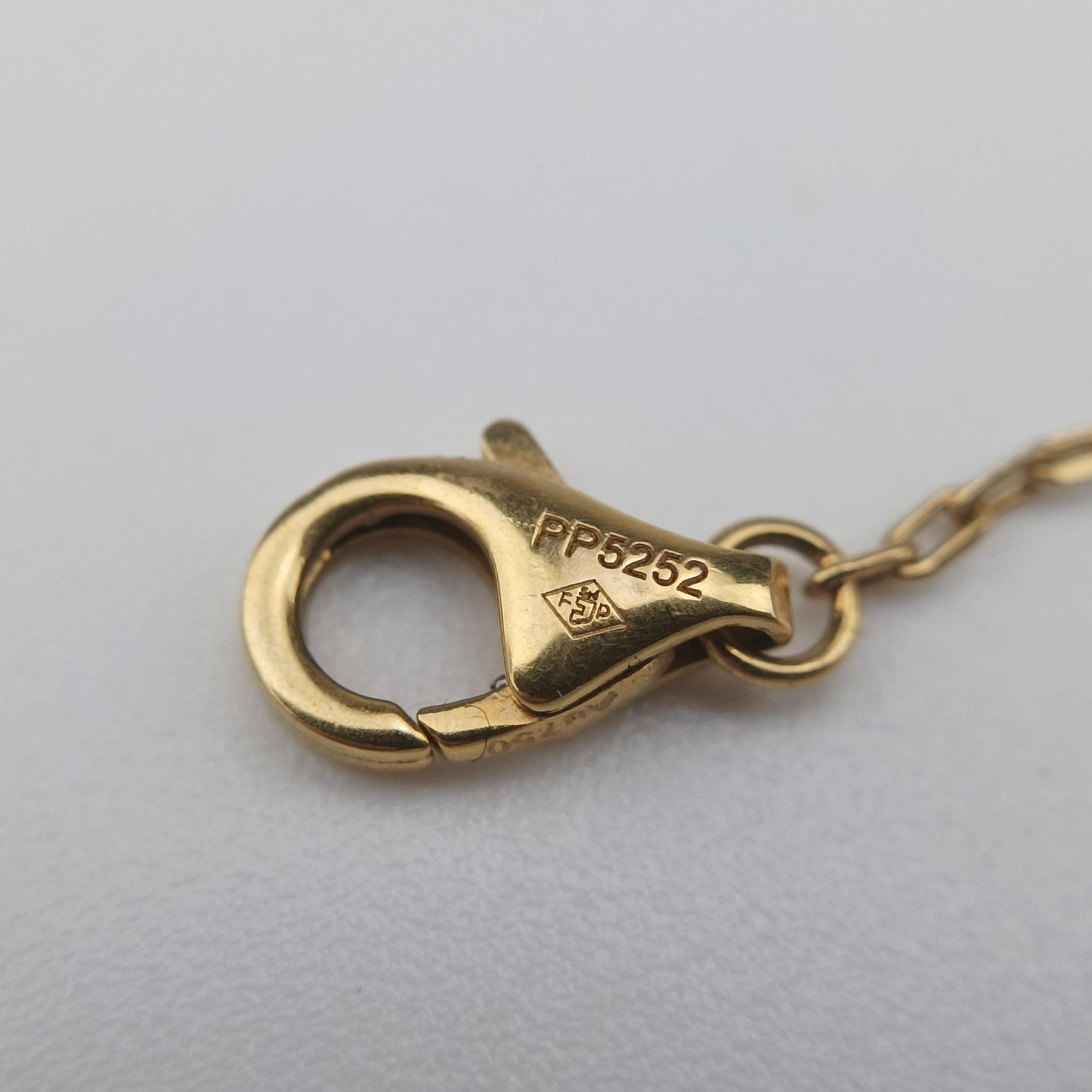Scarab Pendant Yellow Golden AU750 B6034700 PP5252スカラベペンダント イエローゴールド AU750 B6034700 PP5252