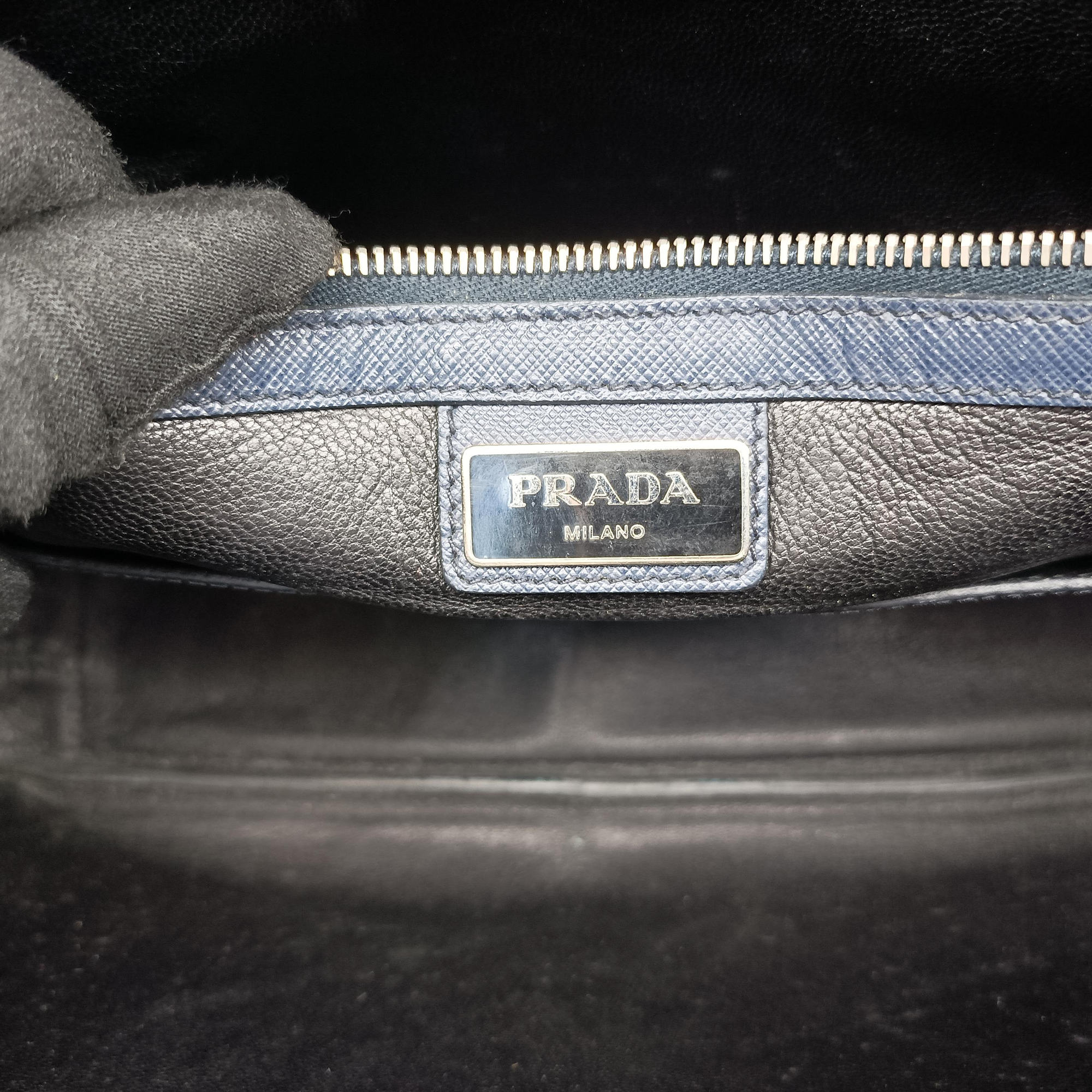 Push-Lock Briefcases Navy Saffiano Leather 134プッシュロックブリーフケース ネービー サフィアーノレザー 134
