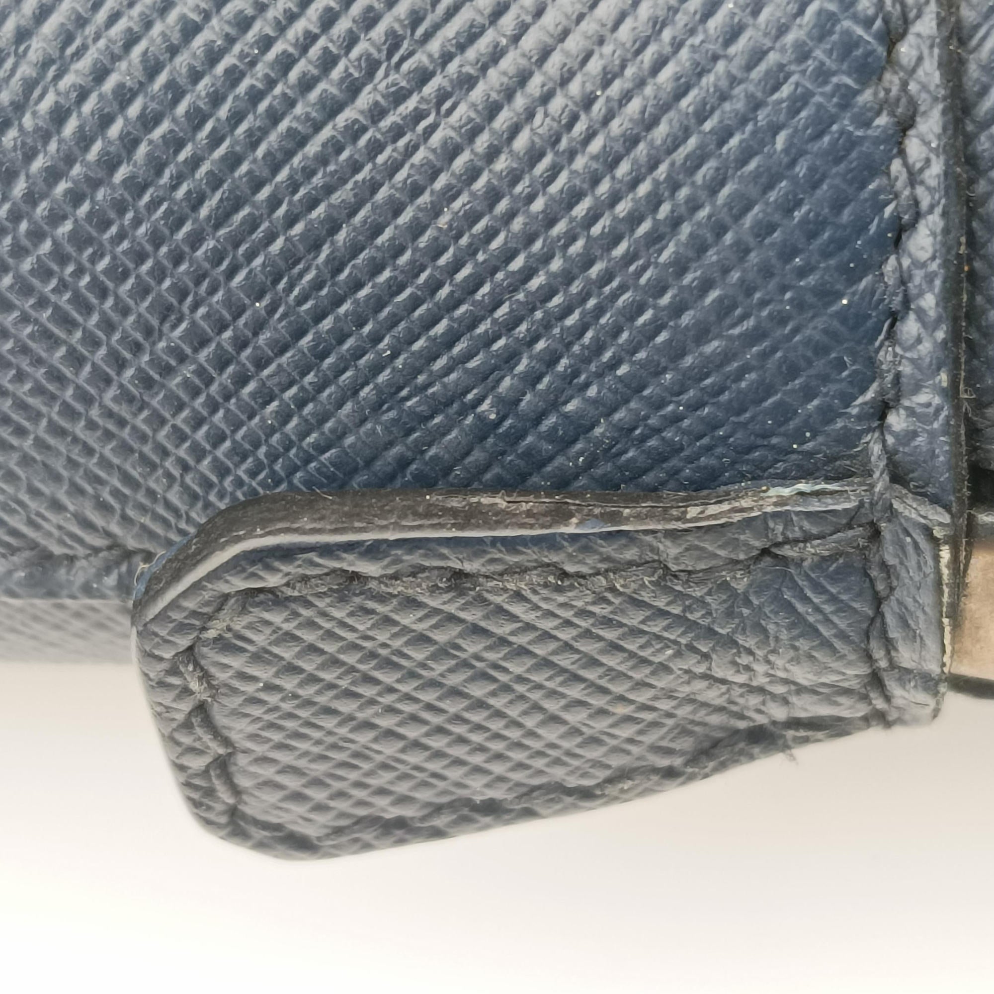 Push-Lock Briefcases Navy Saffiano Leather 134プッシュロックブリーフケース ネービー サフィアーノレザー 134