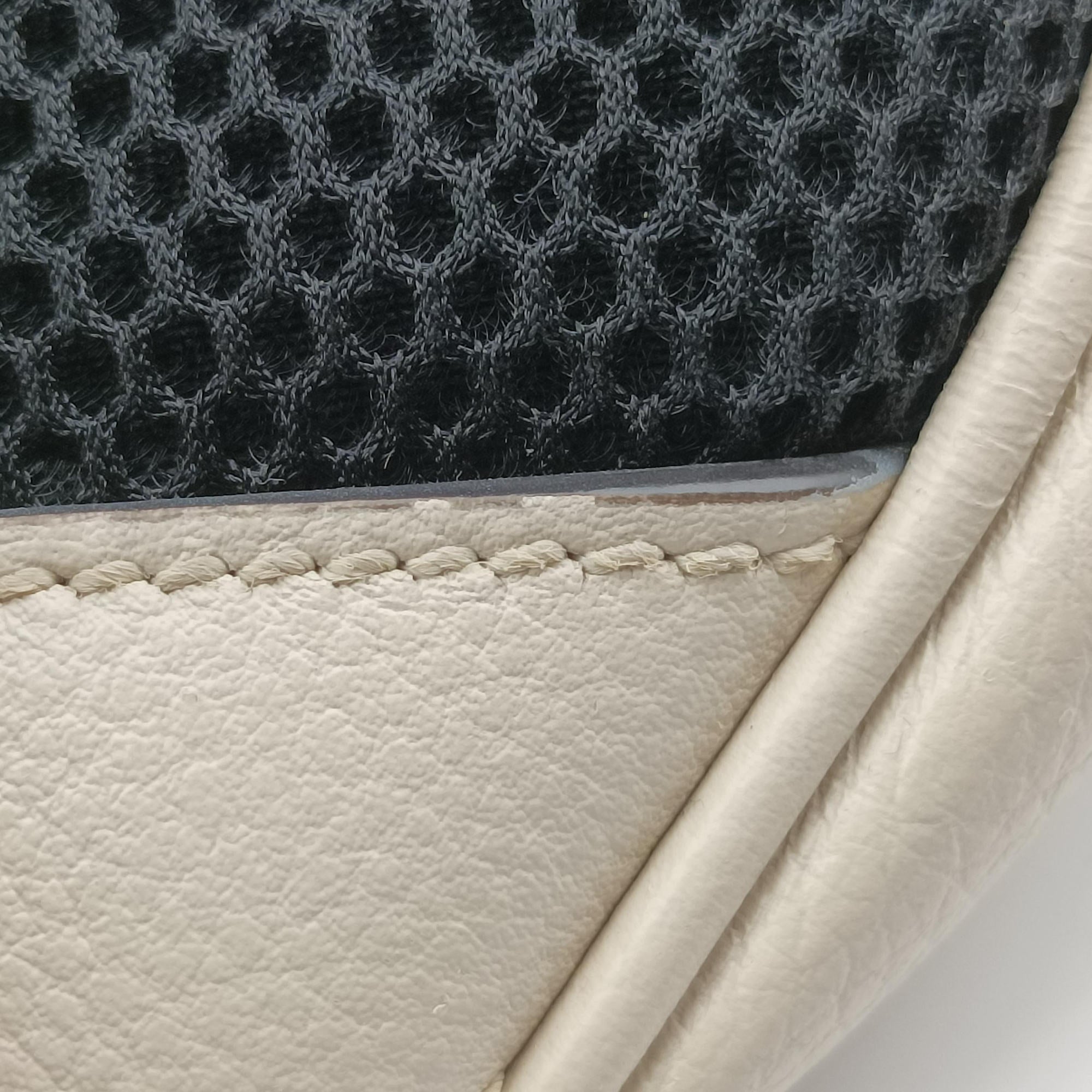 GUCCI Print White Leather 547834 I027231383GUCCIプリント ホワイト レザー 547834 I027231383