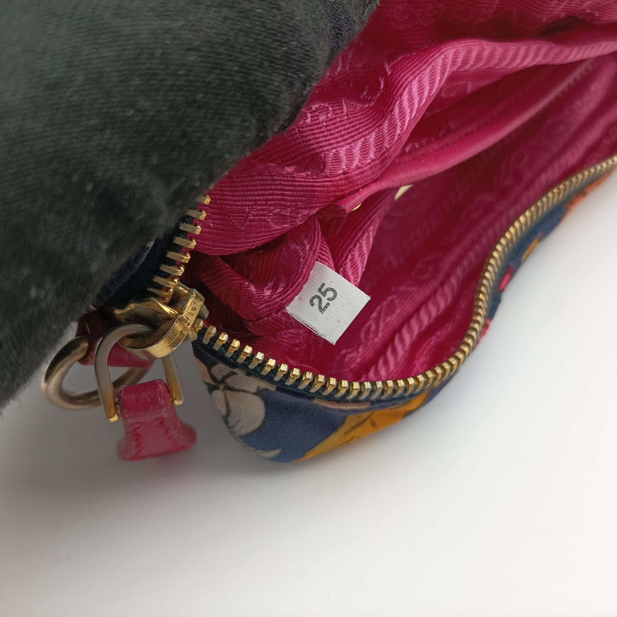Tessuto Fiocco Multicolour Nylon×Leather 1NF005 25テスート フィオッコ マルチカラー ナイロン × レザー 1NF005 25