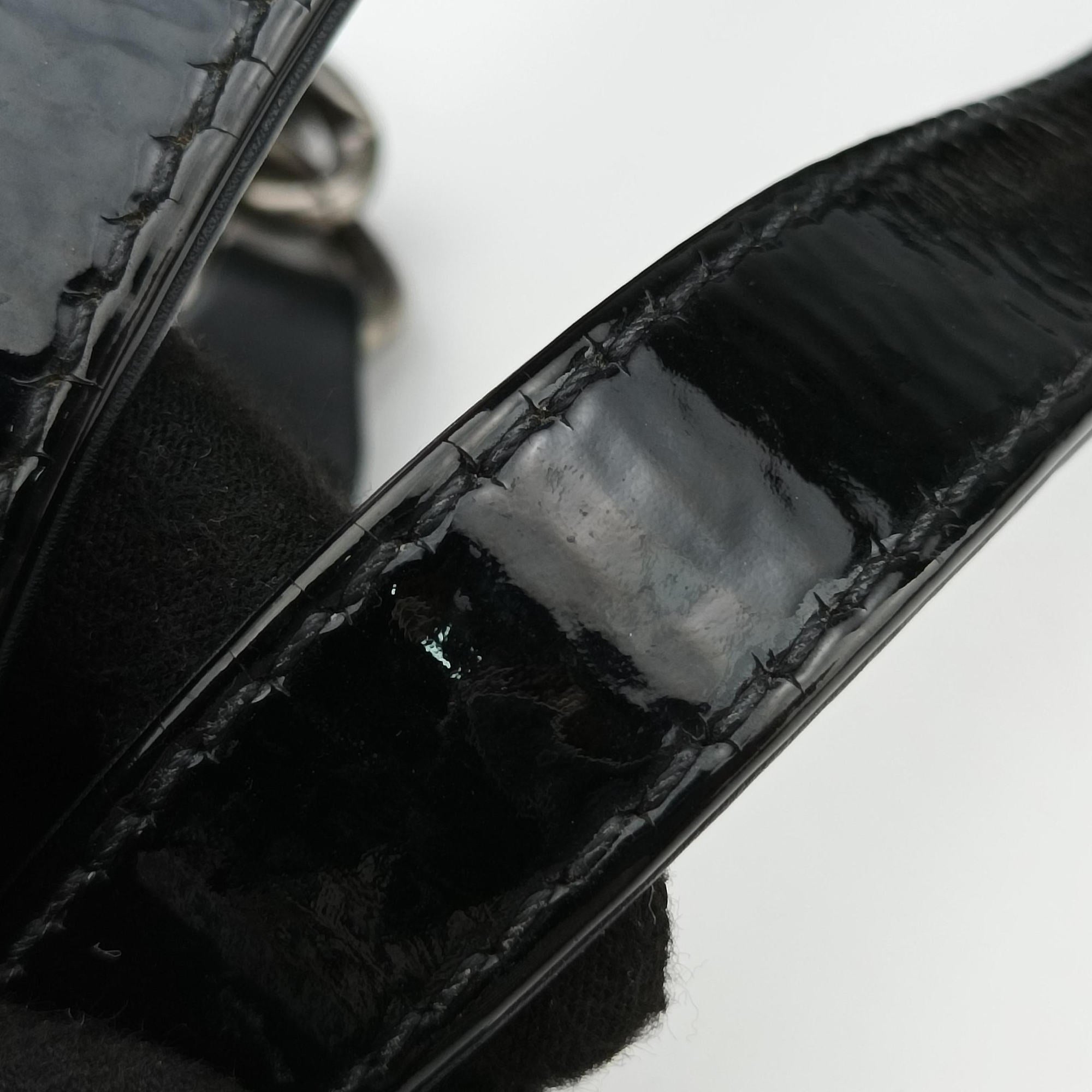 Boy Chanel Black Enamel A67949 18463163ボーイシャネル ブラック エナメル A67949 18463163