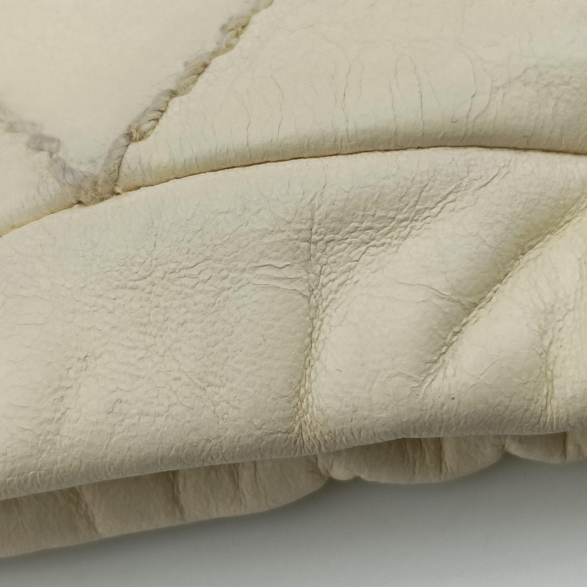 Wild Stitch Camellia Cream lambskin A25484 8984346ワイルドステッチ カメリア クリーム ラムスキン A25484 8984346