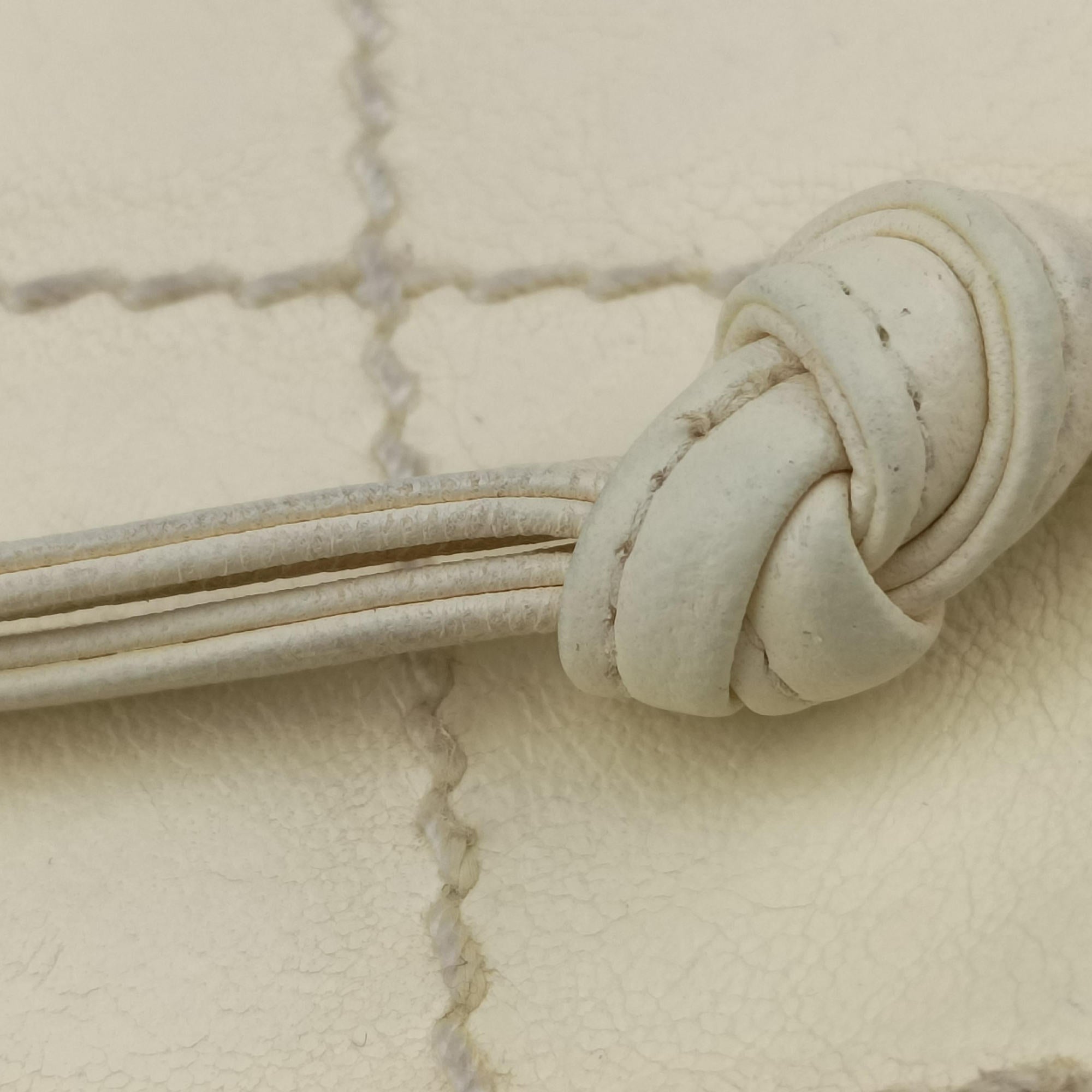 Wild Stitch Camellia Cream lambskin A25484 8984346ワイルドステッチ カメリア クリーム ラムスキン A25484 8984346