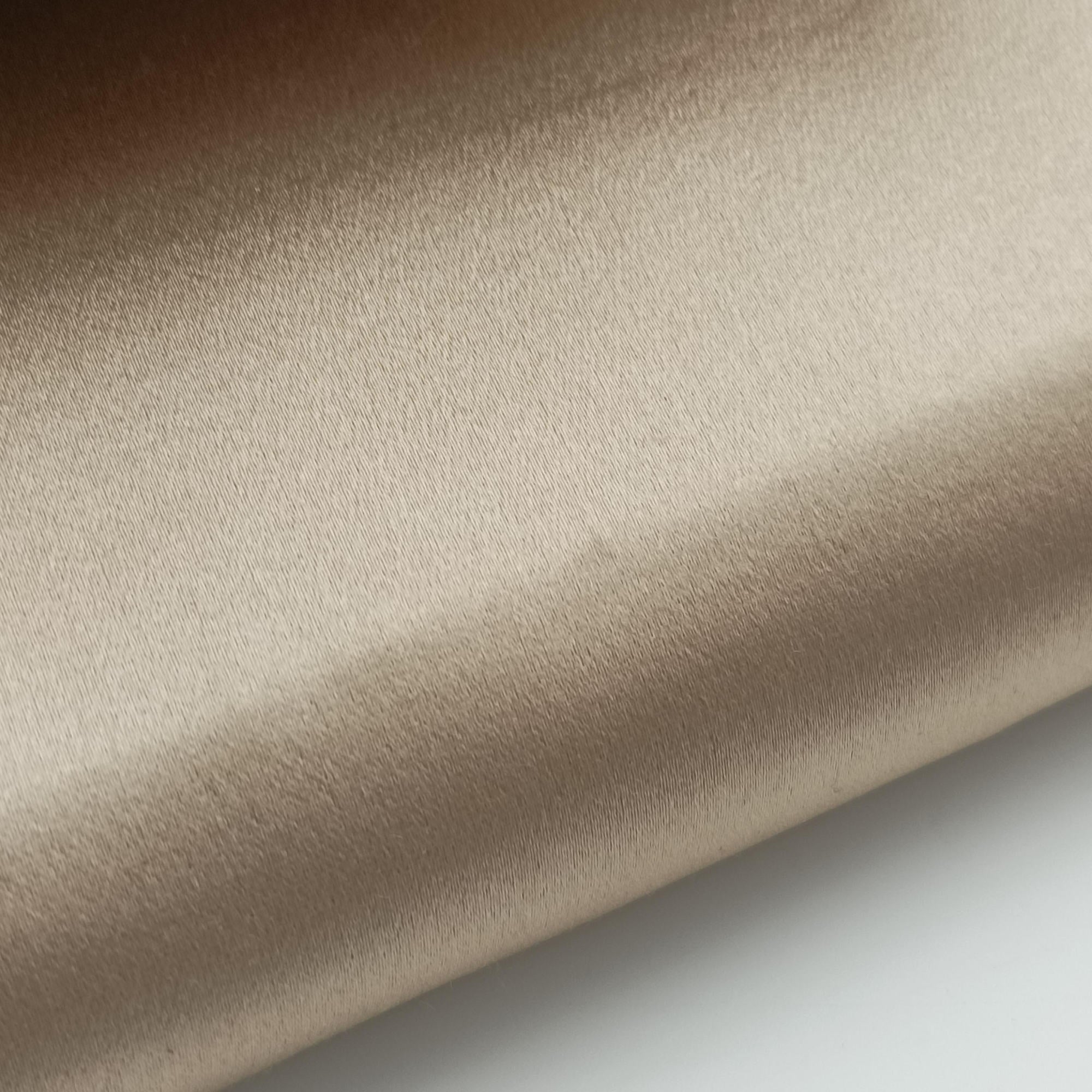 Square Flap Beige silk×leather 831507 83150790982スクエアフラップ ベージュ シルク×レザー 831507 83150790982