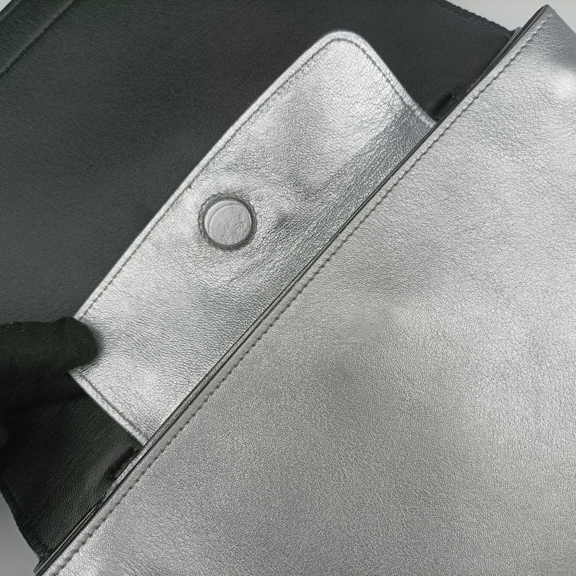 Half Flap Double Turn Lock Silver Leather 25ハーフフラップダブルターンロック シルバー レザー 25