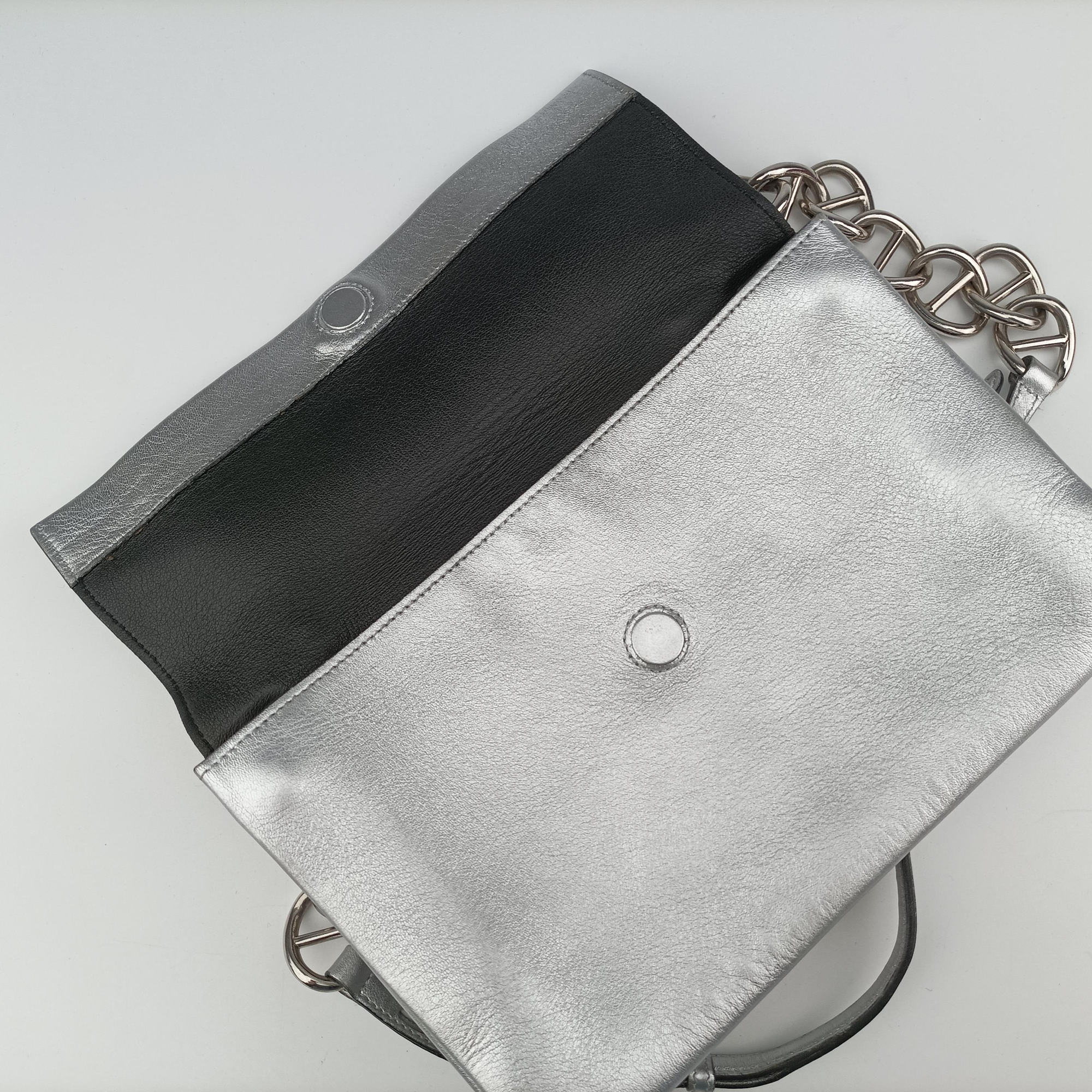 Half Flap Double Turn Lock Silver Leather 25ハーフフラップダブルターンロック シルバー レザー 25