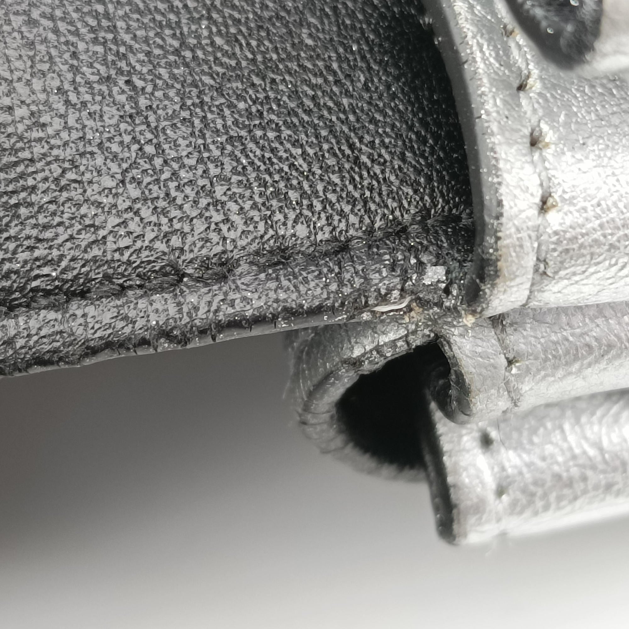 Half Flap Double Turn Lock Silver Leather 25ハーフフラップダブルターンロック シルバー レザー 25