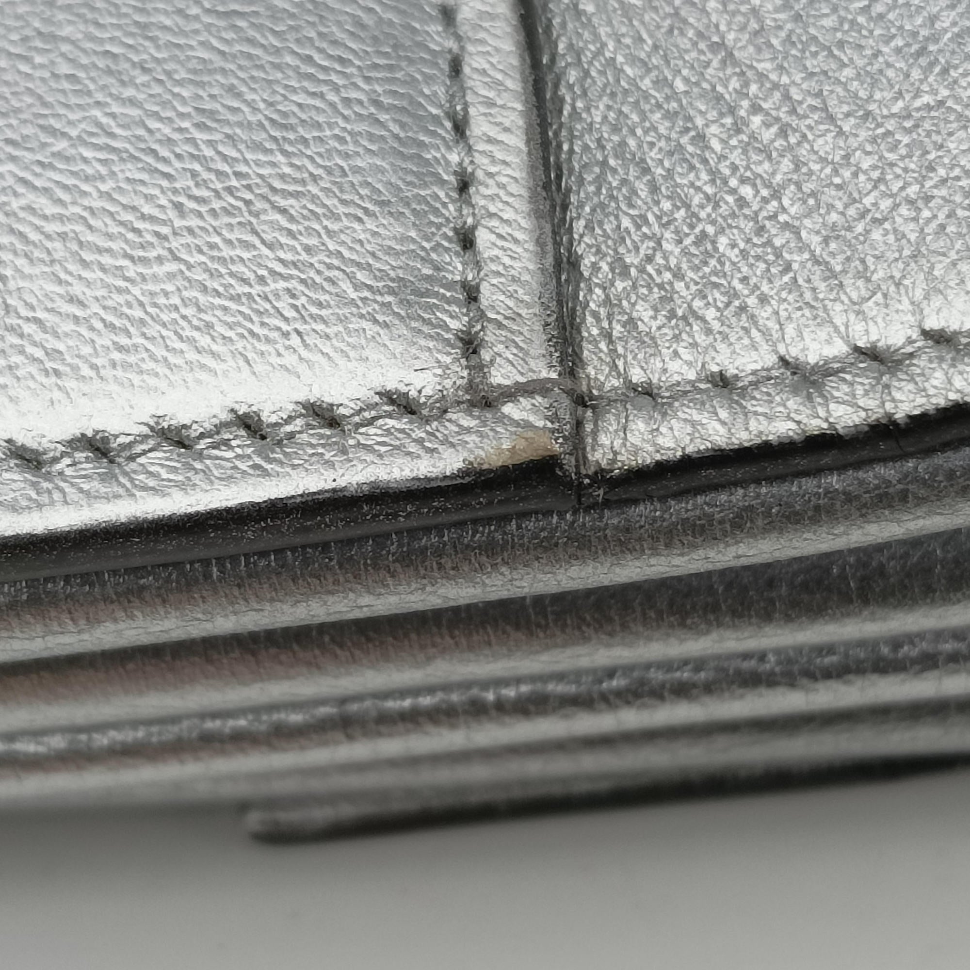 Half Flap Double Turn Lock Silver Leather 25ハーフフラップダブルターンロック シルバー レザー 25