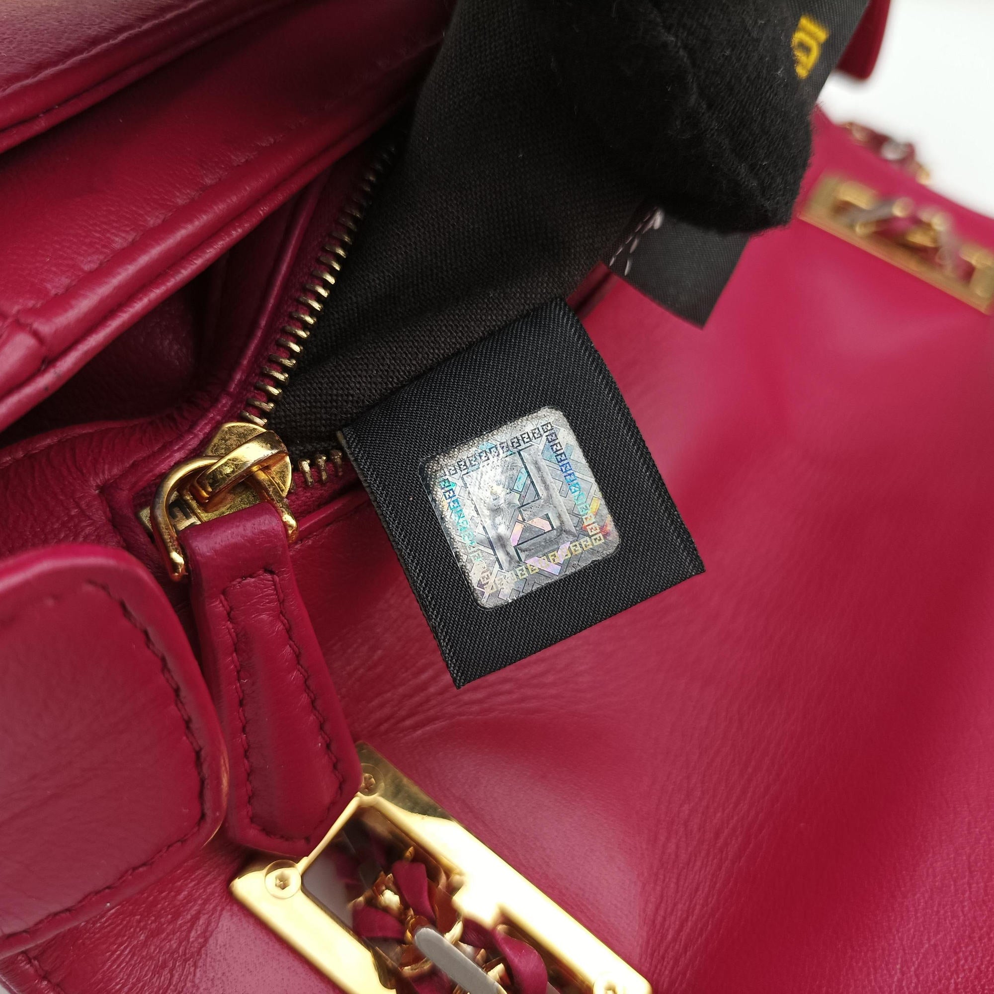 Be Baguette Rose Leather 8BR677 8BR677-P05-139-2566ビー バゲット ローズレッド レザー 8BR677 8BR677-P05-139-2566