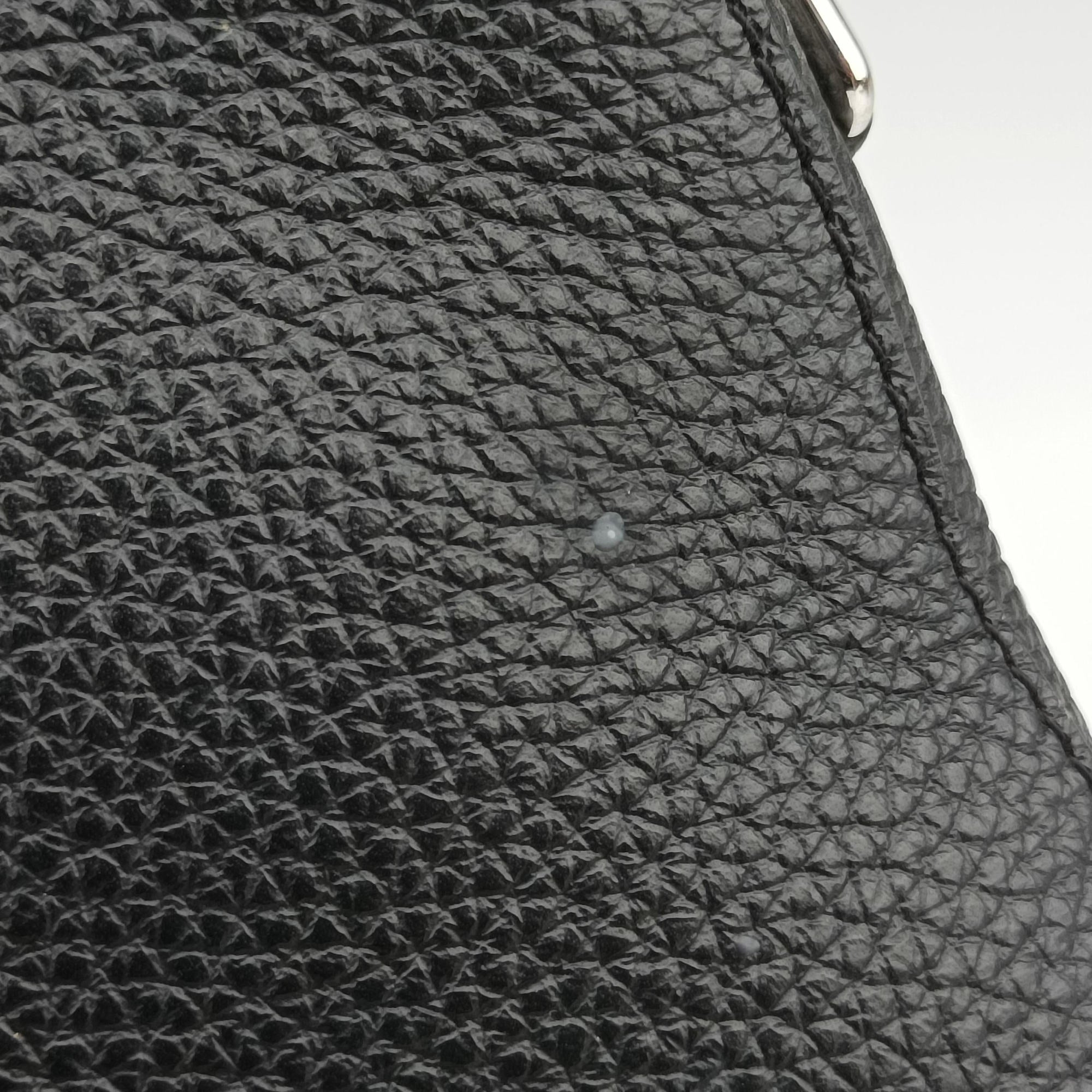 Victor Noir Taurillon Leather M41352 AH3155ヴィクトール ノワール トリヨン レザー M41352 AH3155
