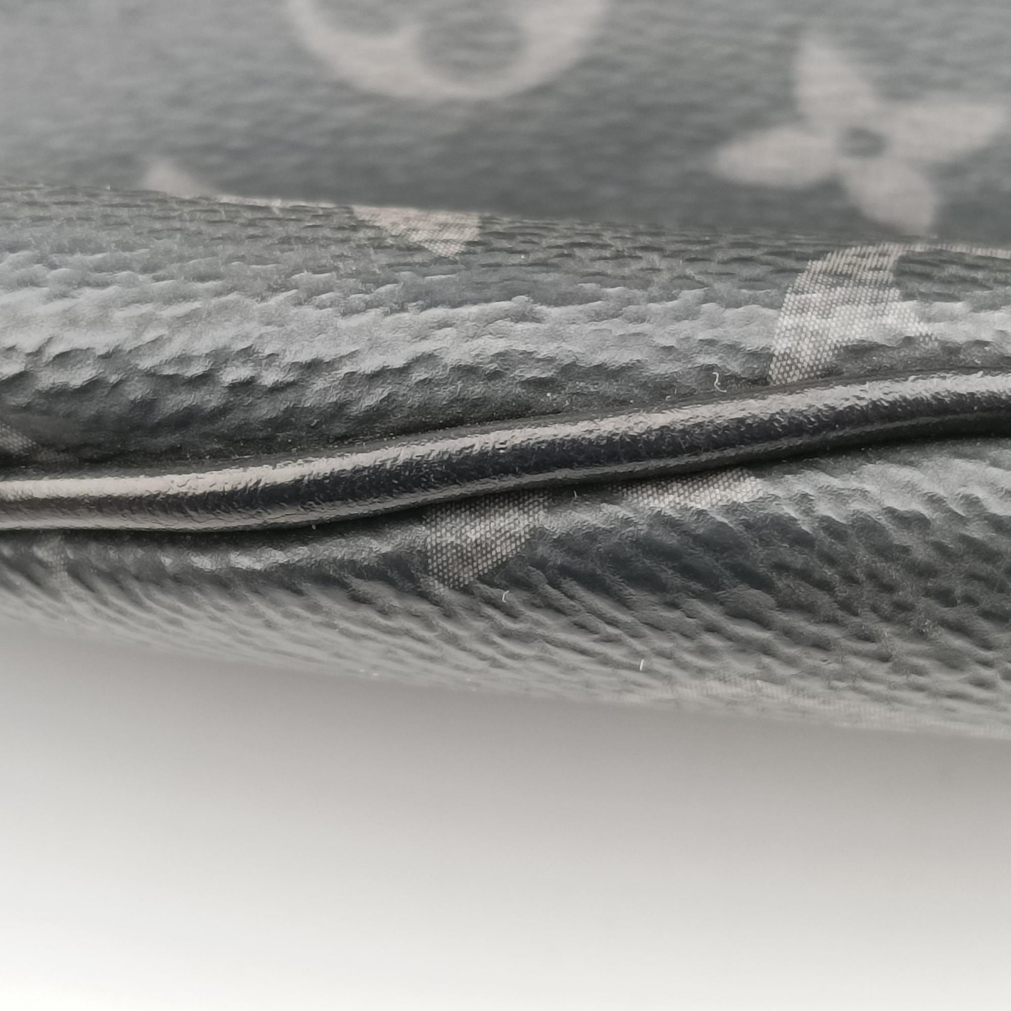 Discovery Bum Bag Black Monogram eclipse M44336 CA1129ディスカバリーバムバッグ ブラック モノグラム エクリプス M44336 CA1129