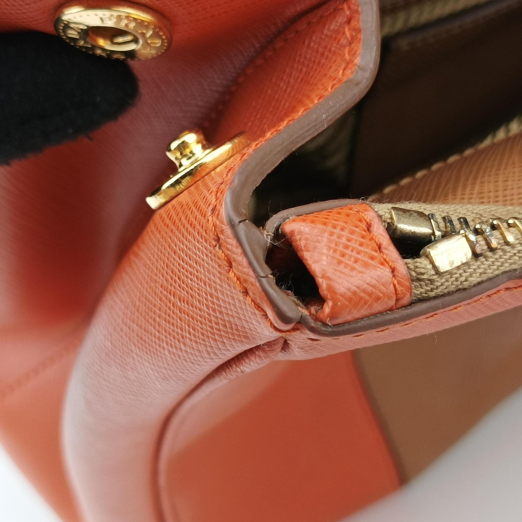Galleria brown×orange SAFFIANO Leather B2274C 25ガレリア ブラウン×オレンジ サフィアーノレザー B2274C 25