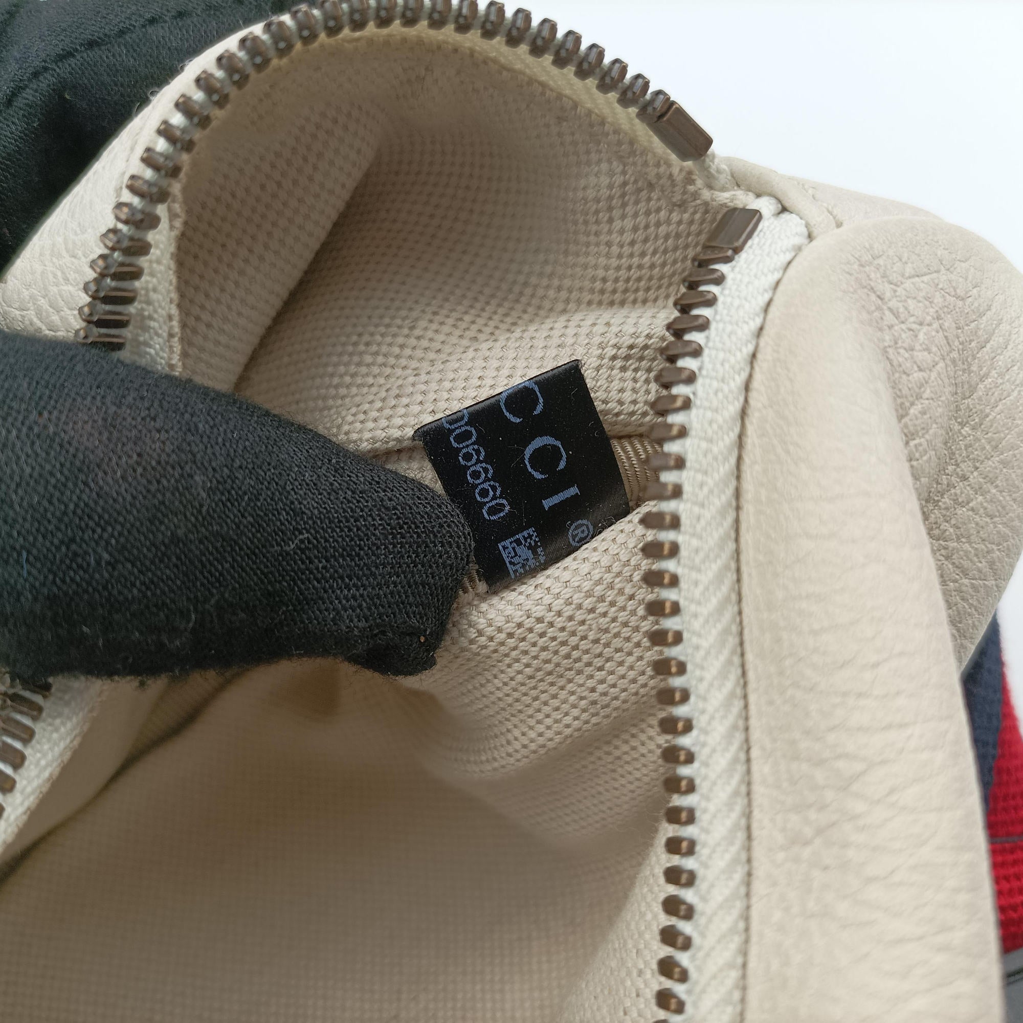 Gucci print White Leather 527792 B031006660グッチプリント ホワイト レザー 527792 B031006660