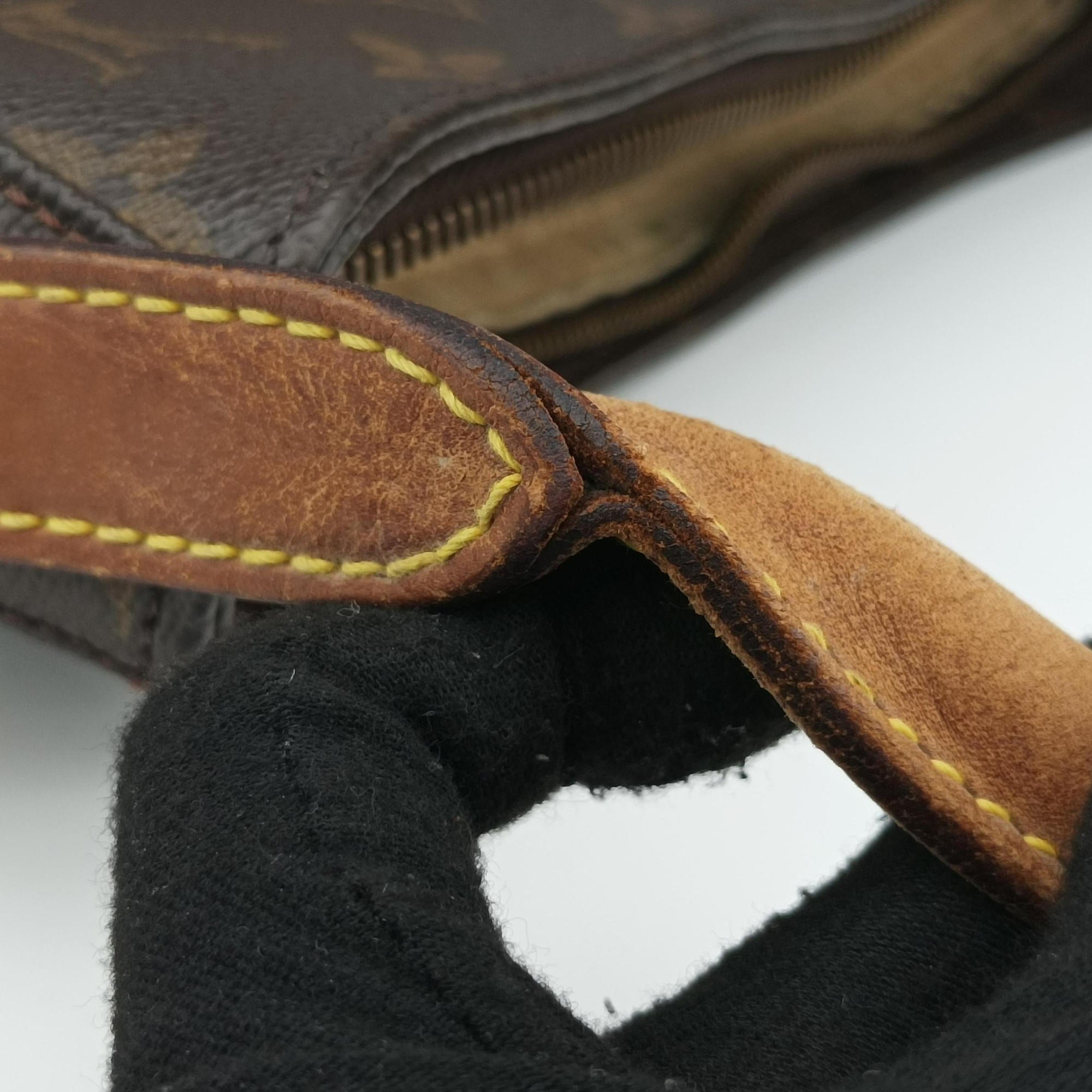 LOOPING GM Brown Monogram Canvas M51145 DU0091ルーピング GM モノグラム/ブラウン モノグラムキャンバス M51145 DU0091