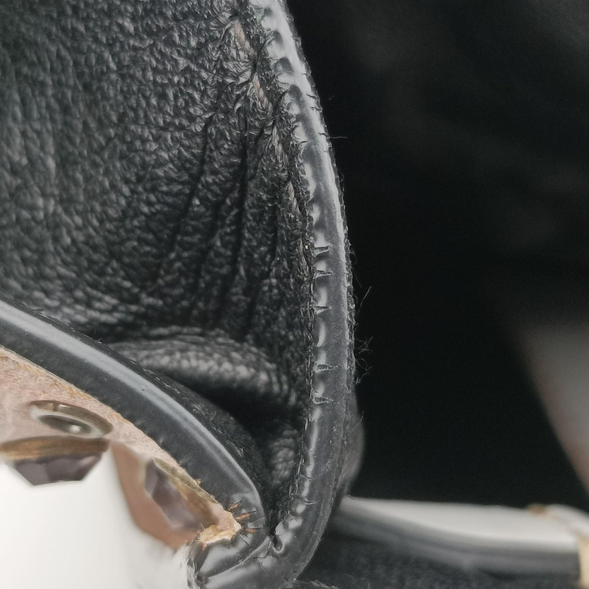 Vitello Vintage Studded Sound White Leather 110ヴィテッロ ヴィンテージ スタッデッド サウンド ホワイト レザー 110