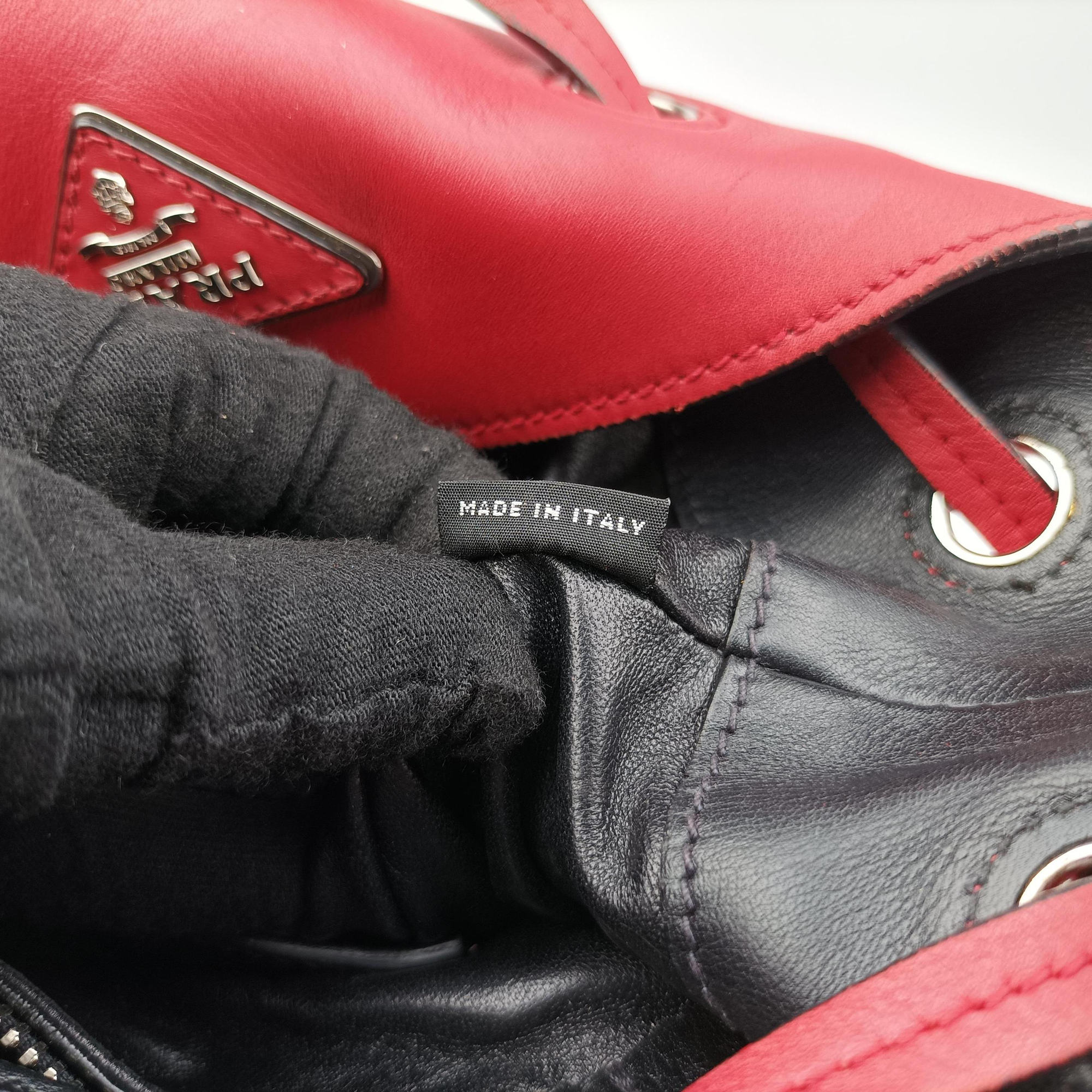 Tassel Drawstring Bucket Red leather BR5069 103タッセル ドローストリング バケツ レッド レザー BR5069 103